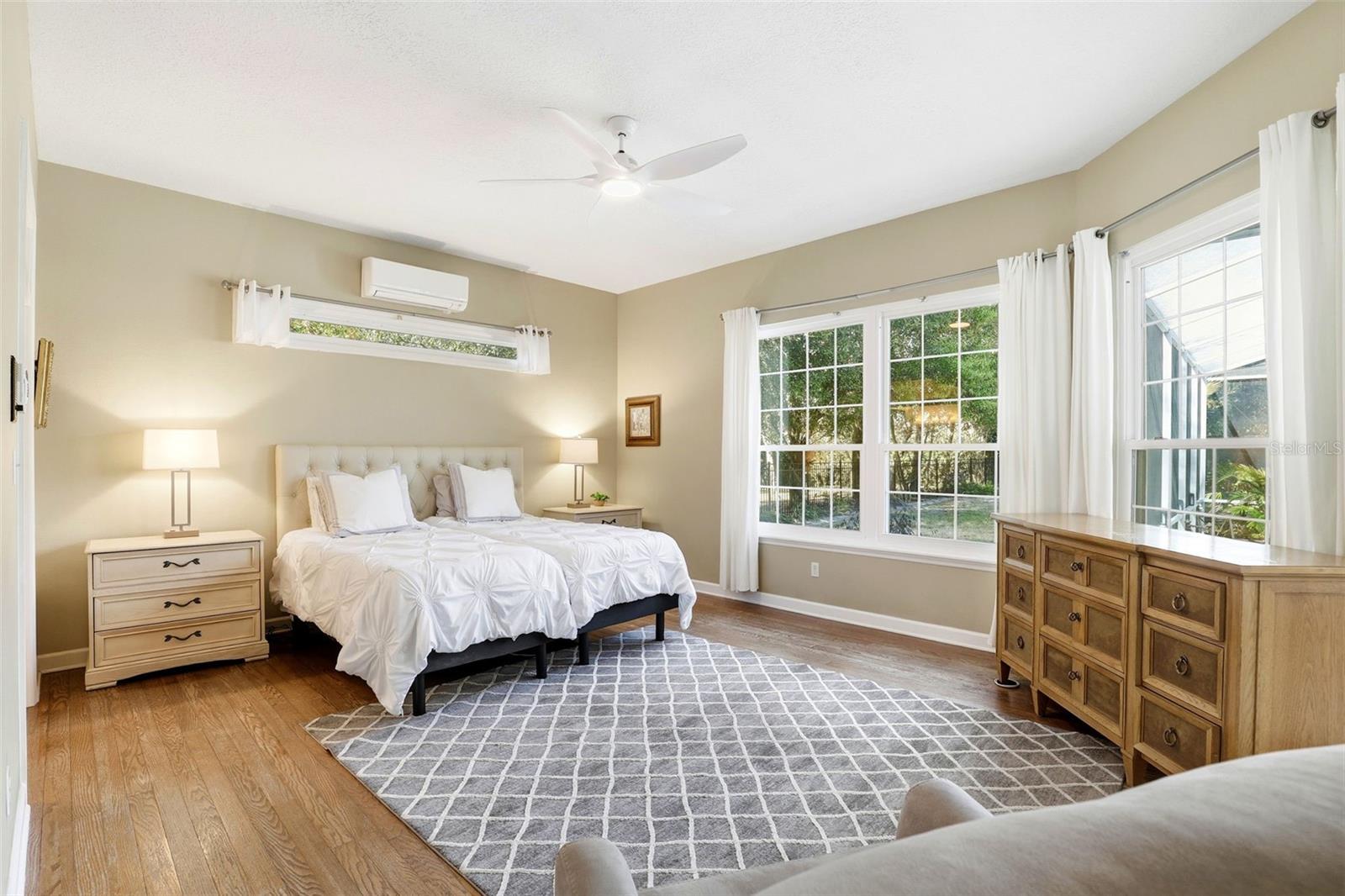 Image 18 of 44 For 8713 Summerville Place