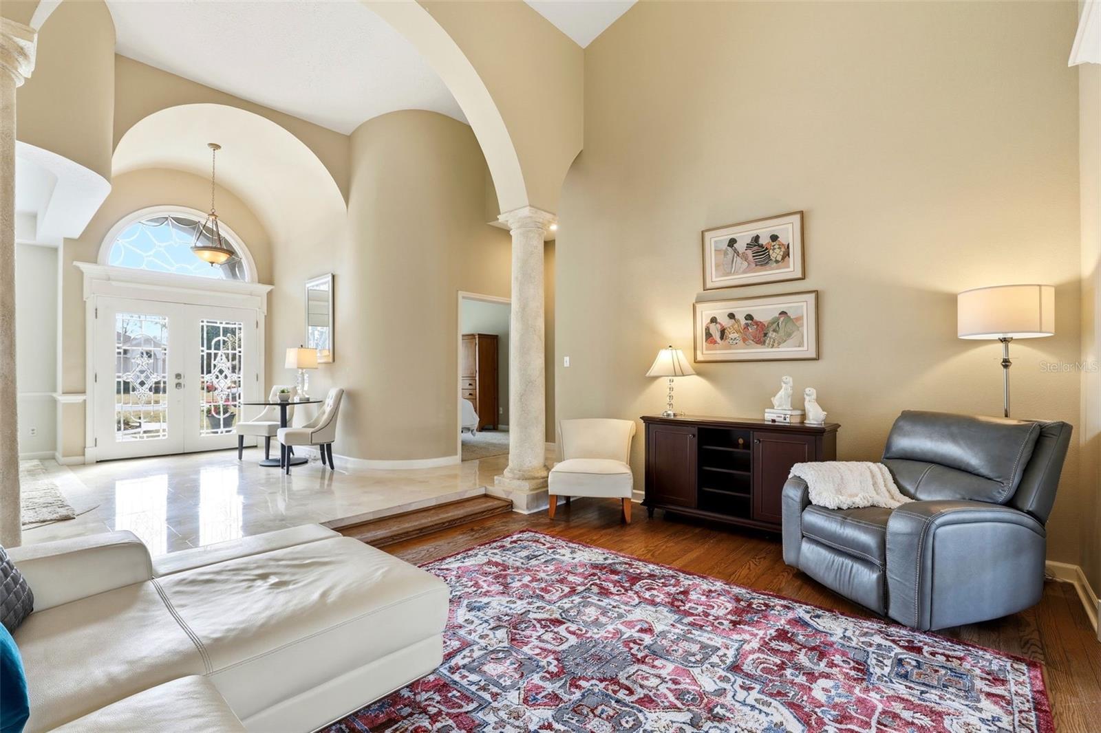 Image 5 of 44 For 8713 Summerville Place