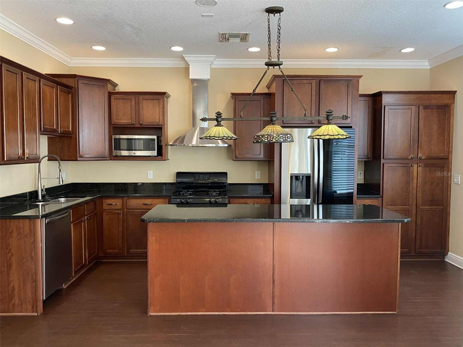 Image 8 of 25 For 1278 Miller Avenue