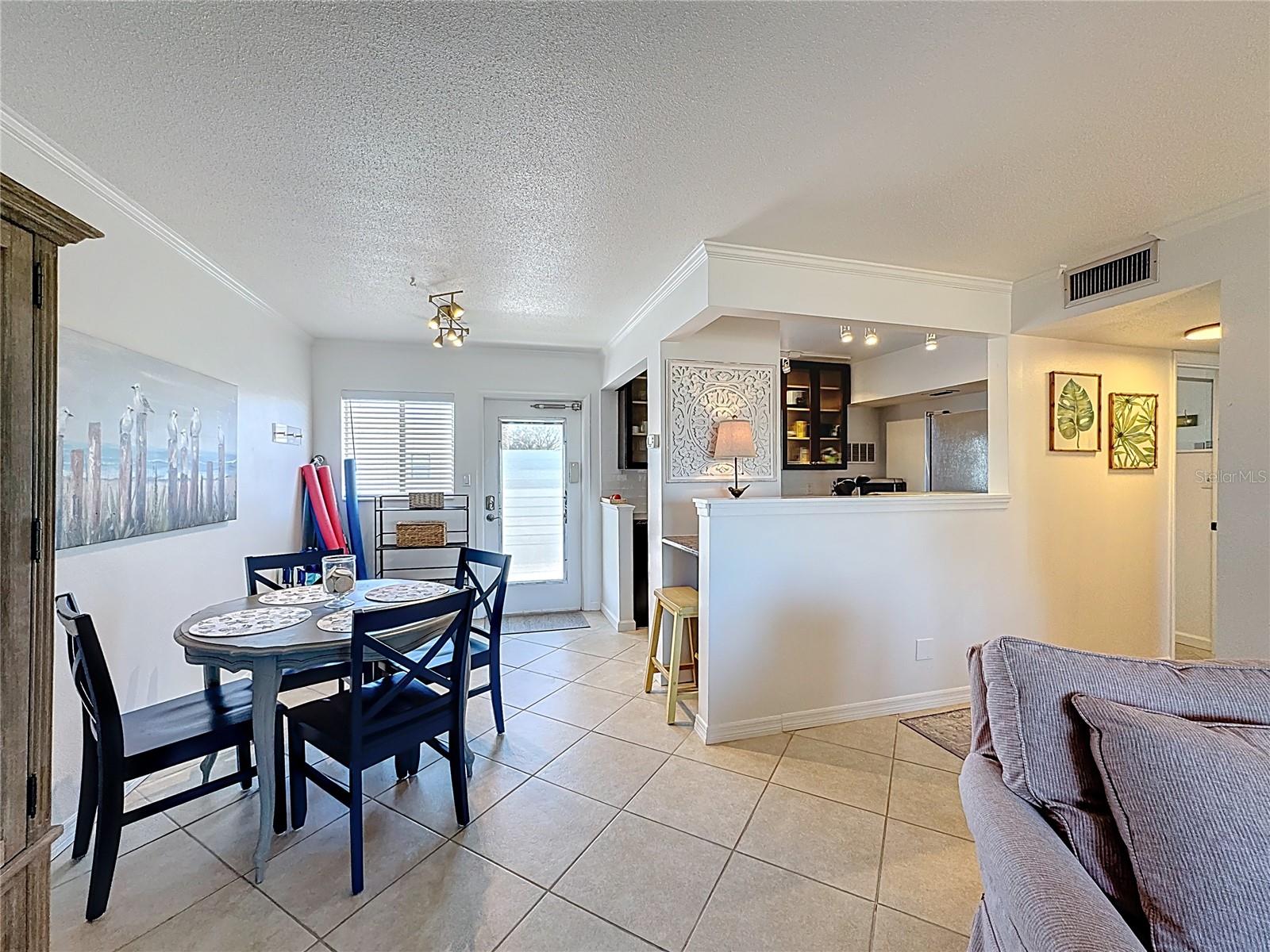 Image 9 of 47 For 100 The Esplanade N 202