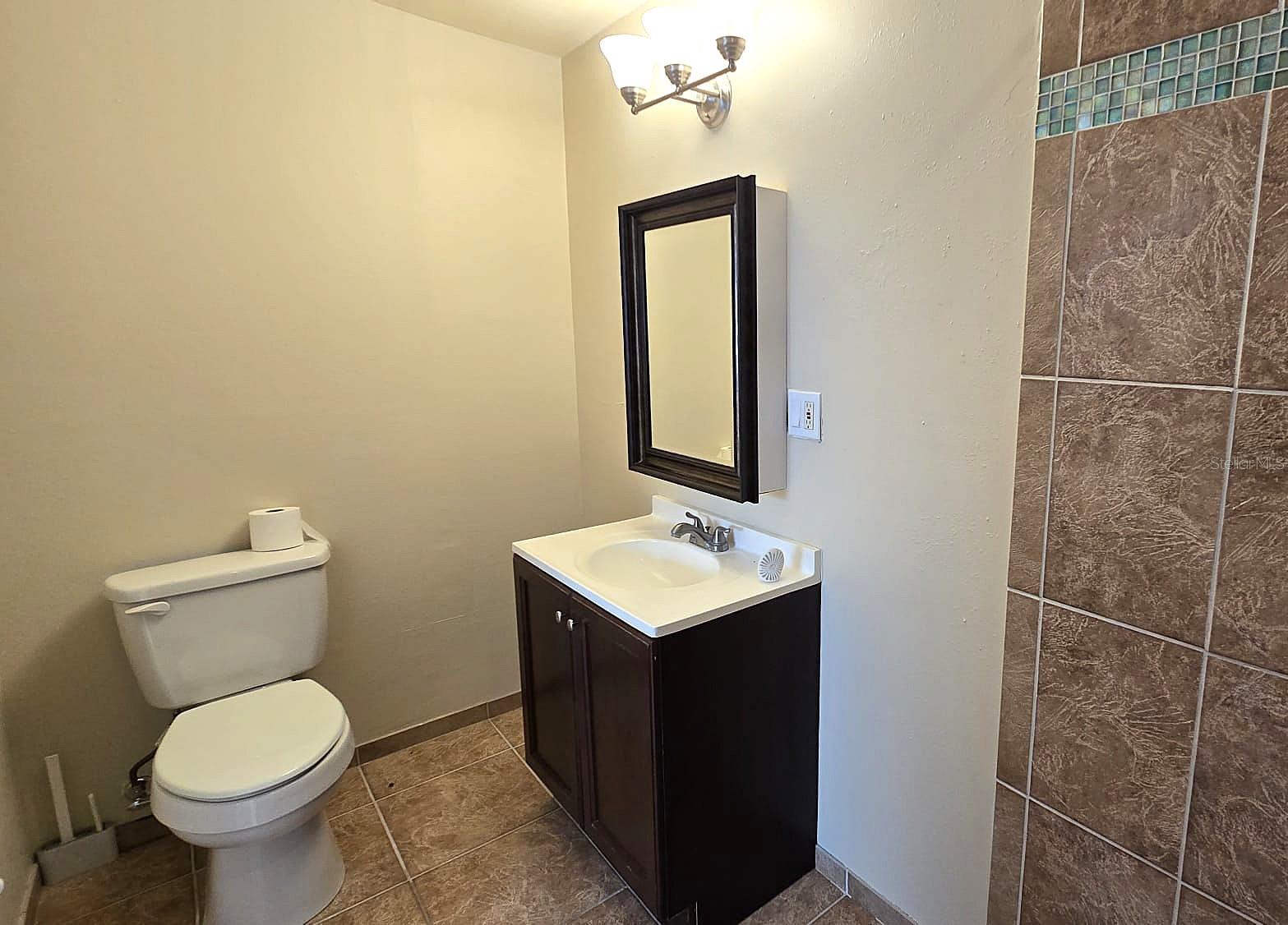 Image 7 of 18 For 5160 Glasgow Avenue