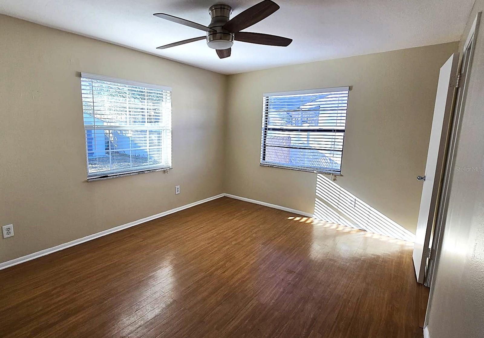 Image 9 of 18 For 5160 Glasgow Avenue