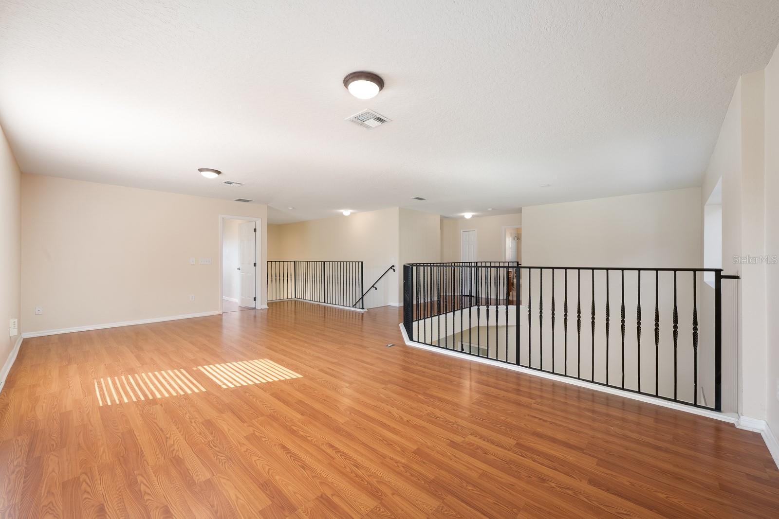 Image 17 of 44 For 14139 Sapphire Bay Circle