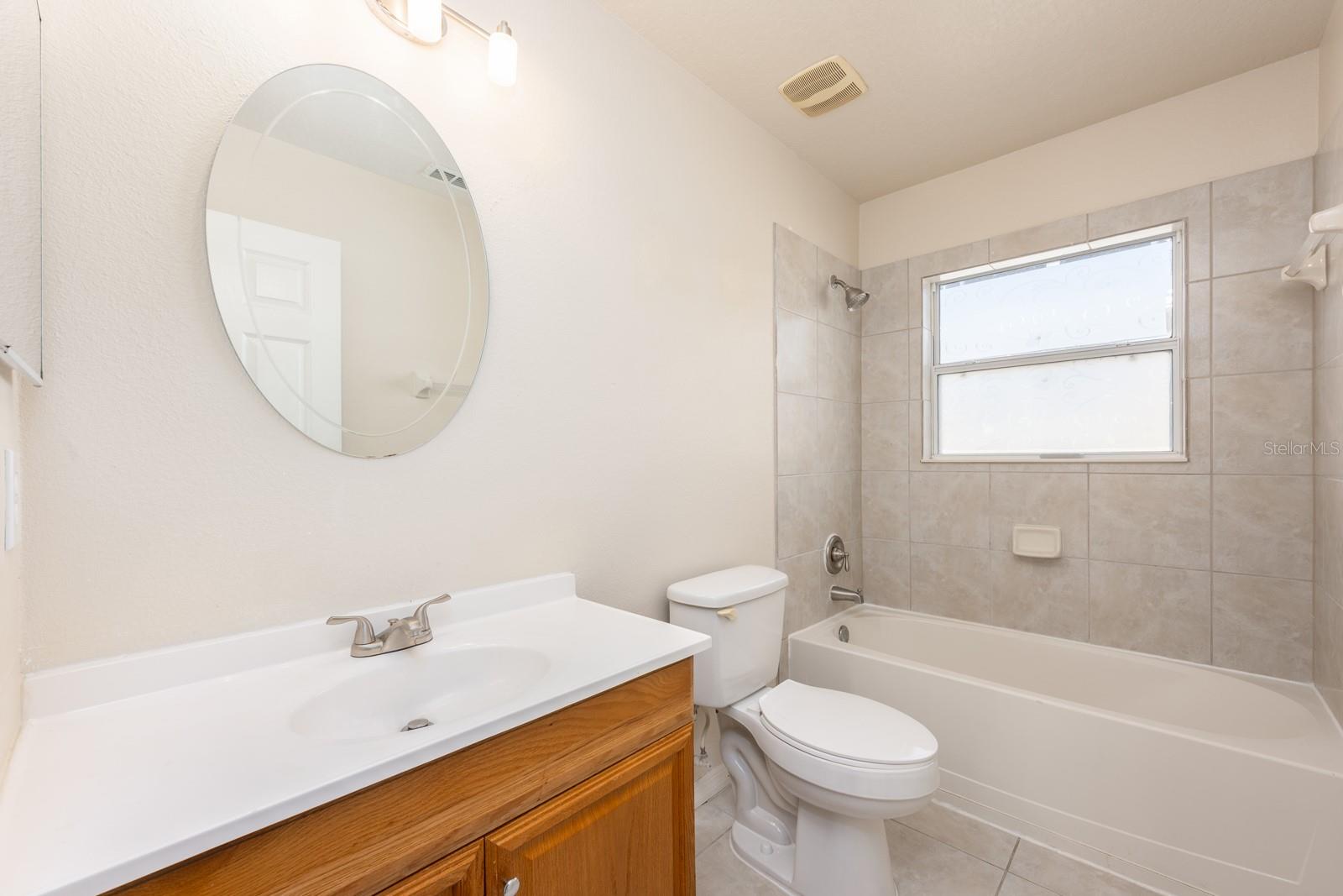 Image 23 of 44 For 14139 Sapphire Bay Circle