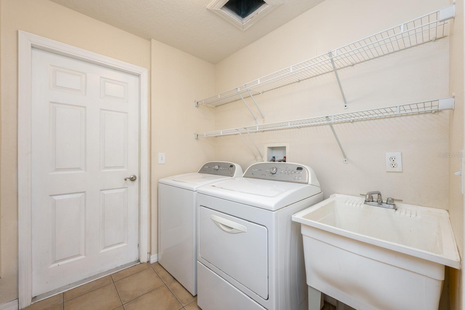 Image 25 of 44 For 14139 Sapphire Bay Circle