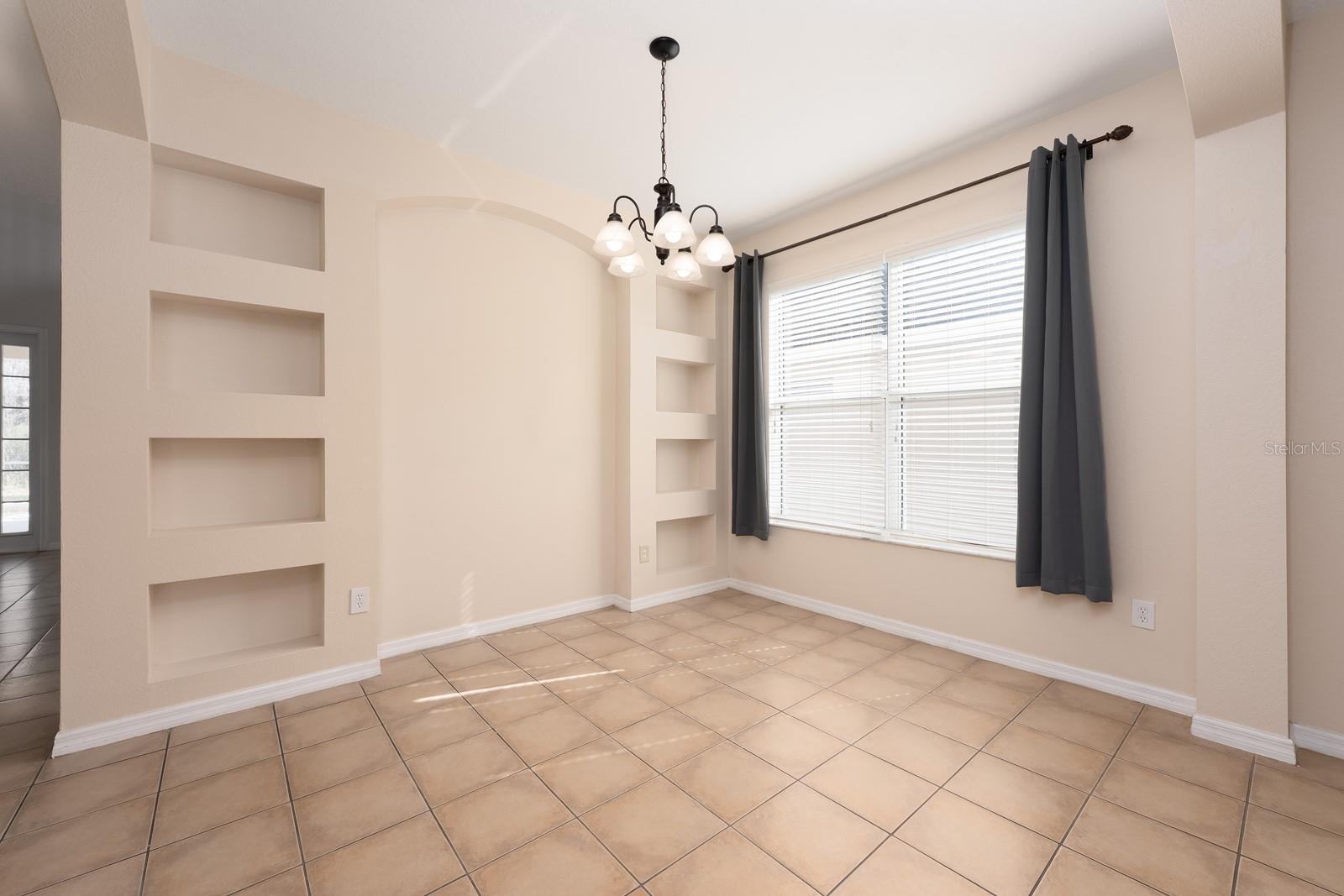 Image 40 of 44 For 14139 Sapphire Bay Circle