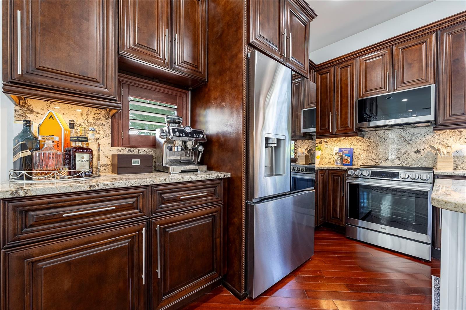 Image 15 of 65 For 430 Sunset Drive