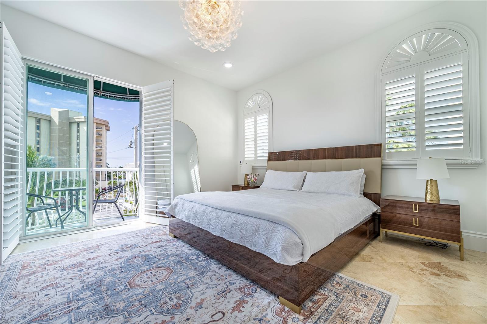 Image 26 of 65 For 430 Sunset Drive