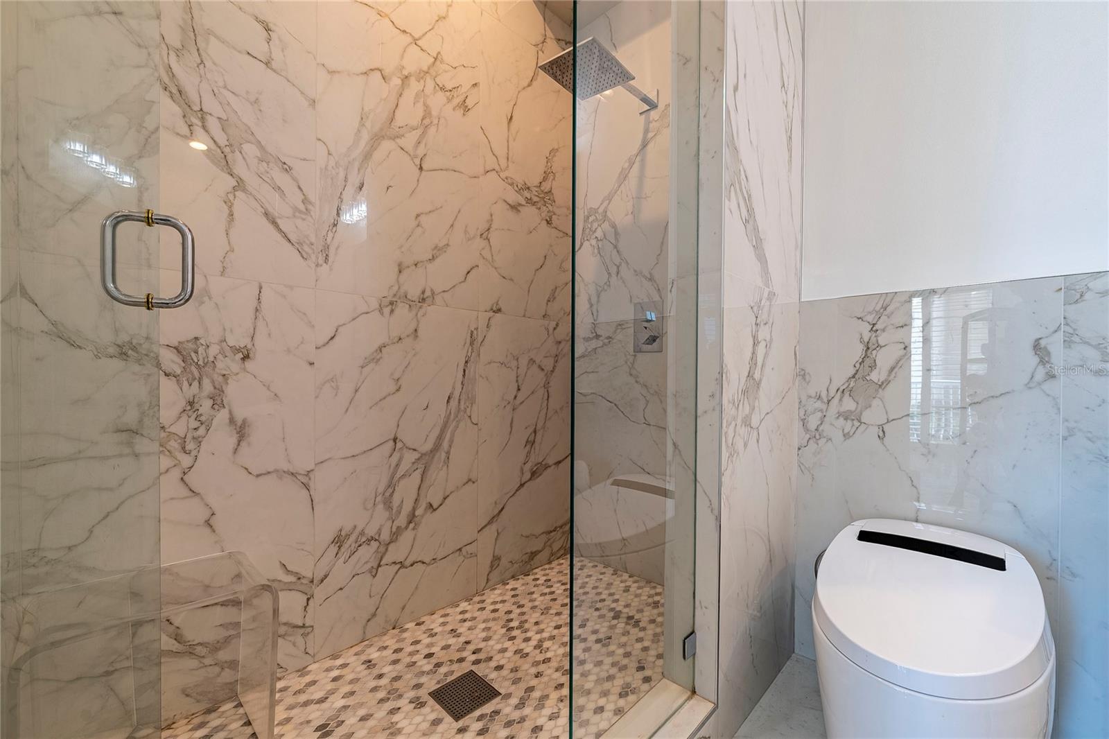 Image 32 of 65 For 430 Sunset Drive