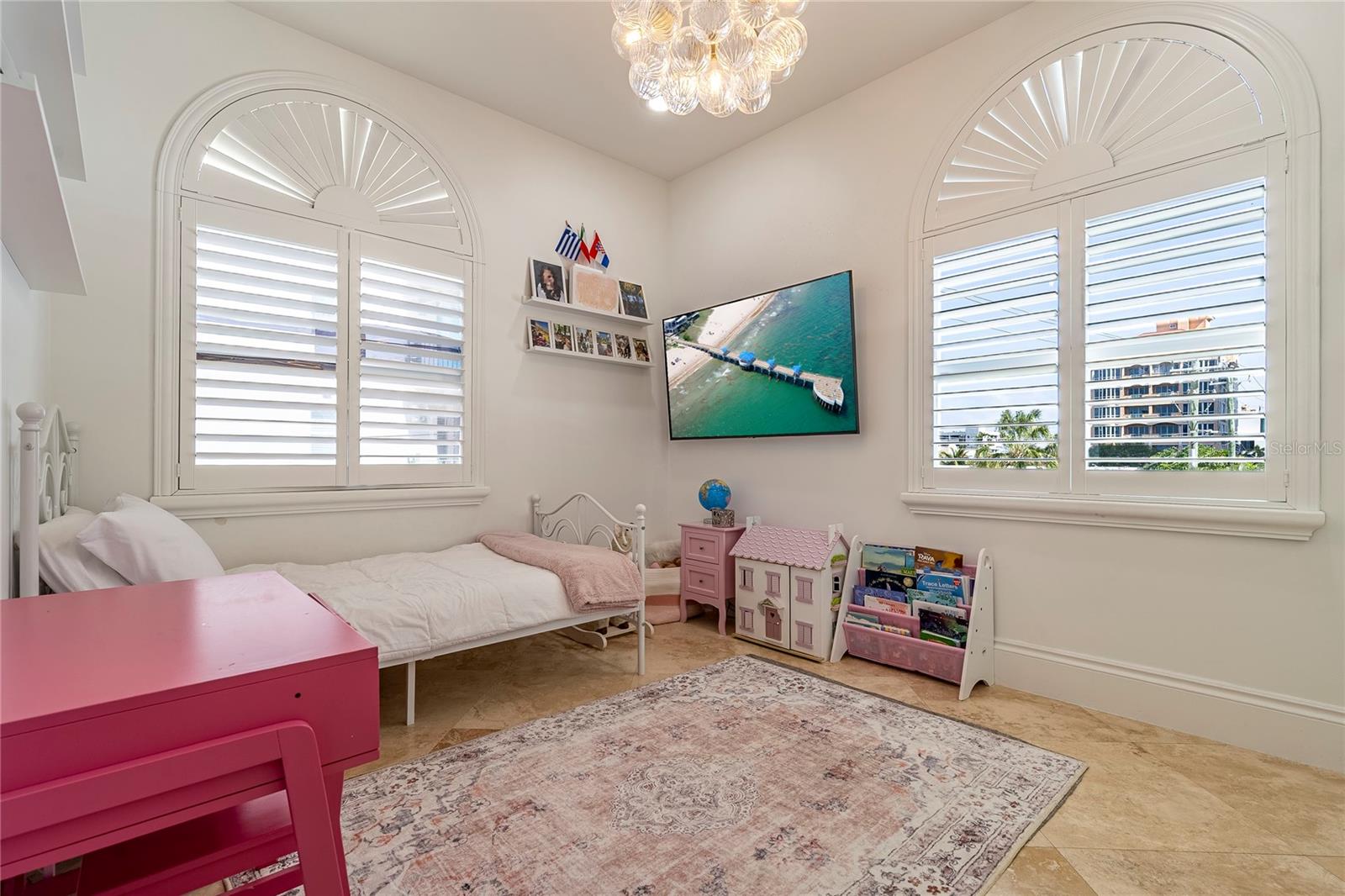 Image 37 of 65 For 430 Sunset Drive