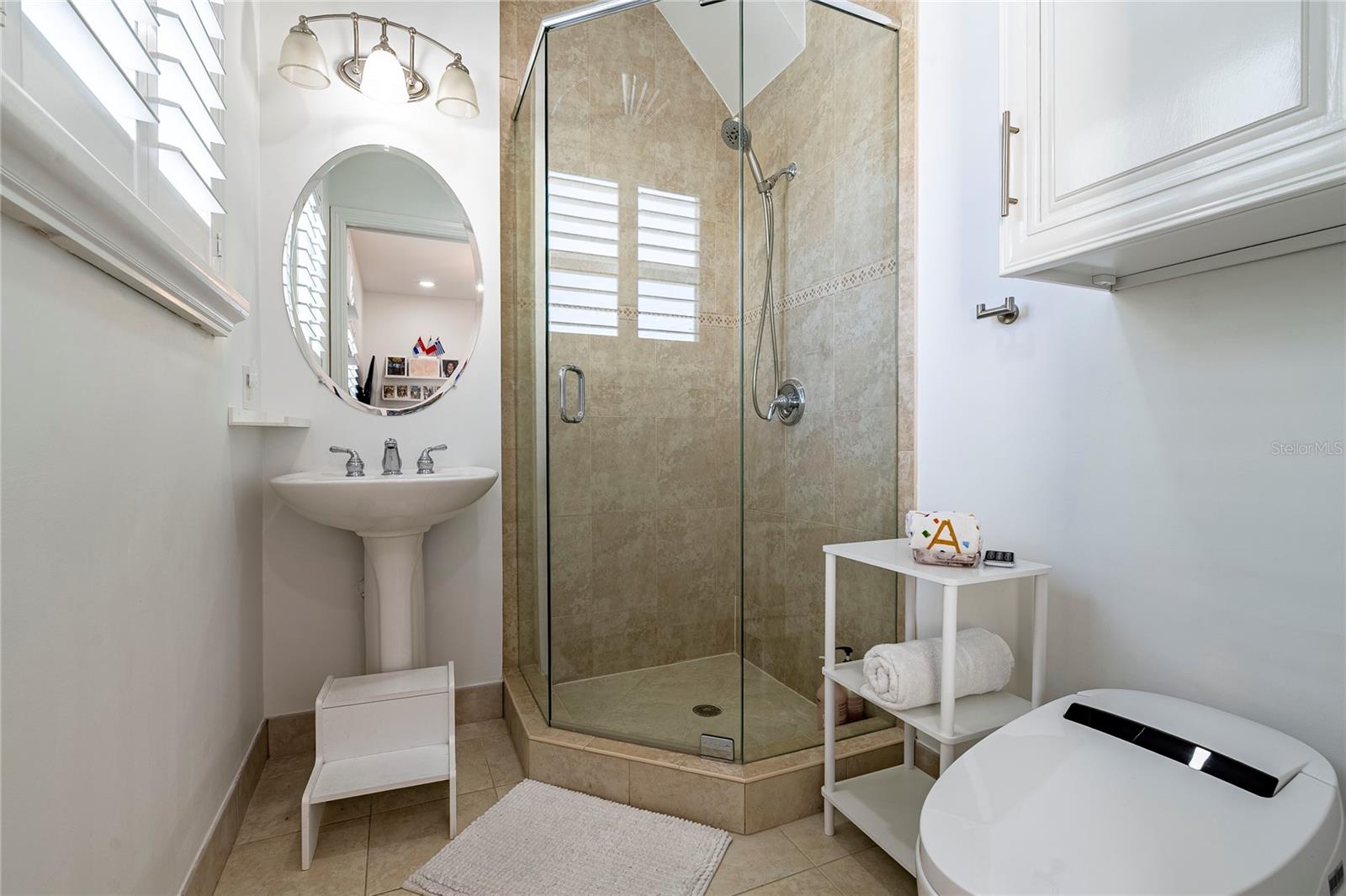 Image 39 of 65 For 430 Sunset Drive