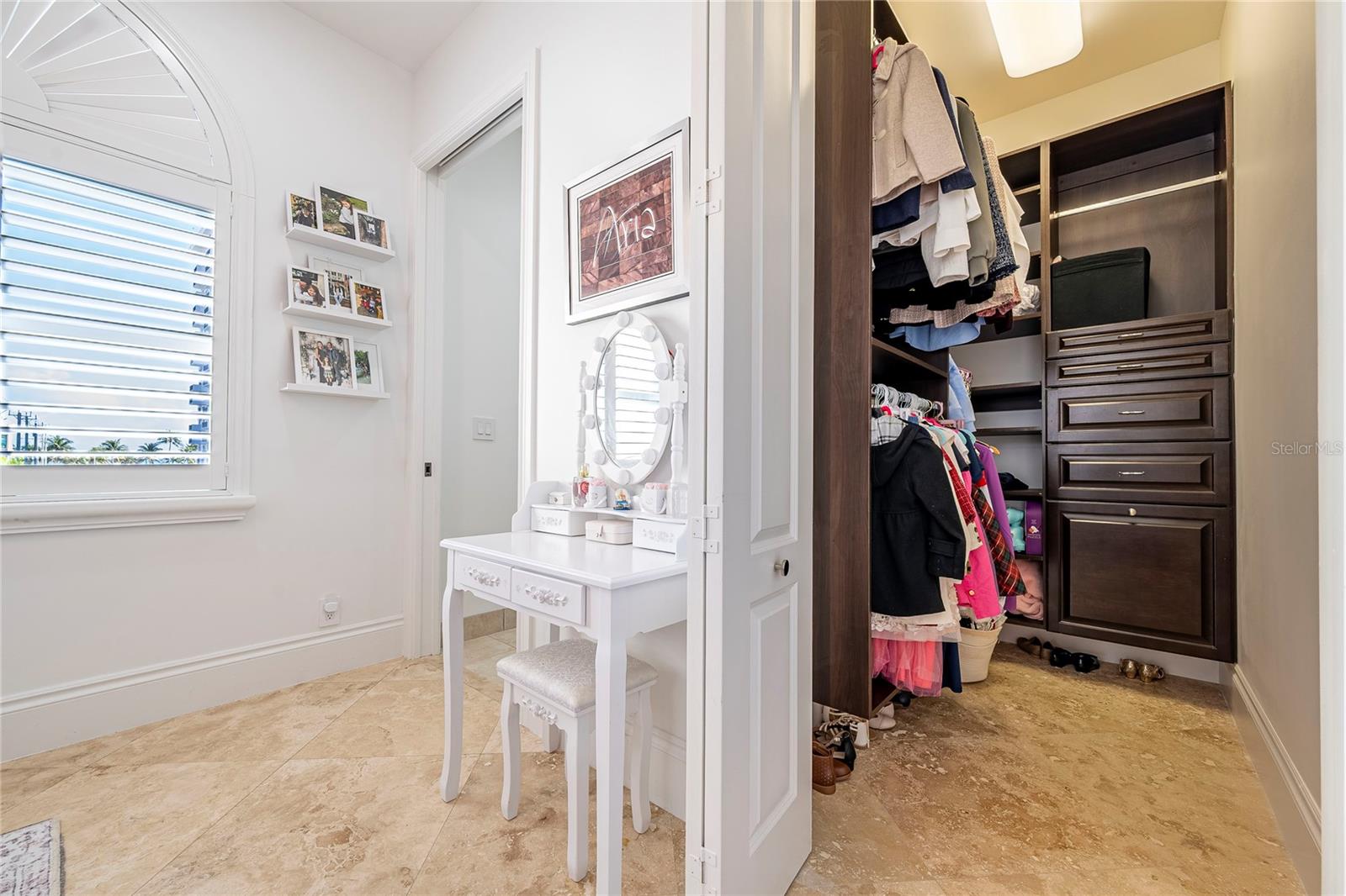 Image 40 of 65 For 430 Sunset Drive