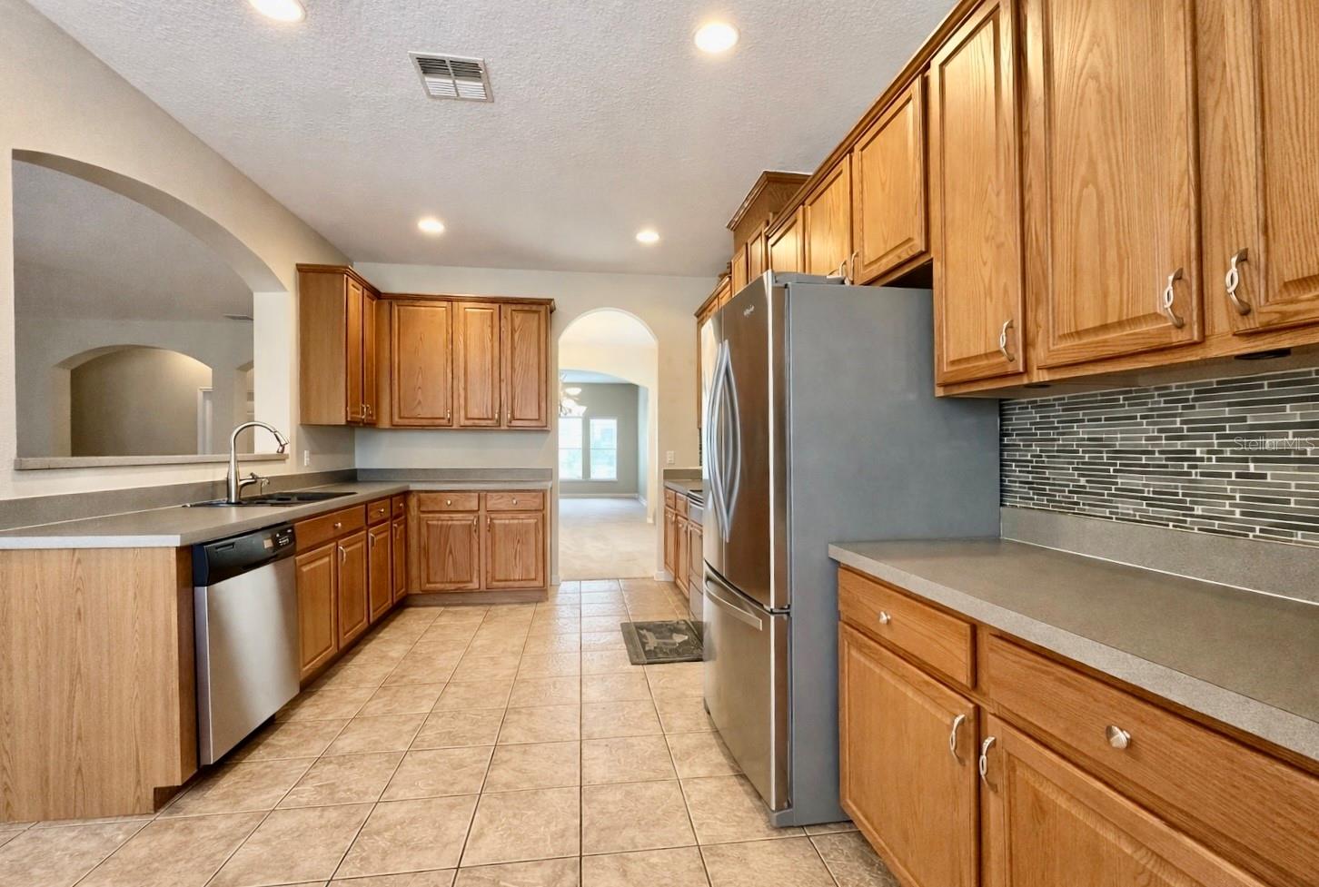 Image 8 of 19 For 4410 Pine Gold Avenue