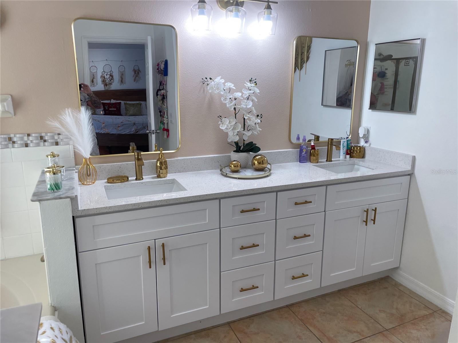 Image 11 of 34 For 7940 Oakstone Court