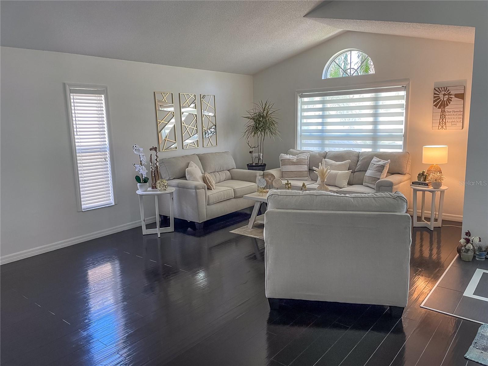 Image 20 of 34 For 7940 Oakstone Court