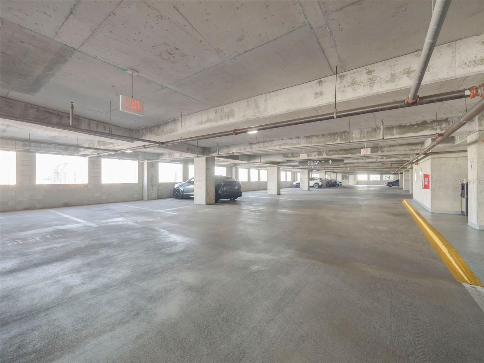 Image 33 of 50 For 155 Court Avenue 2716