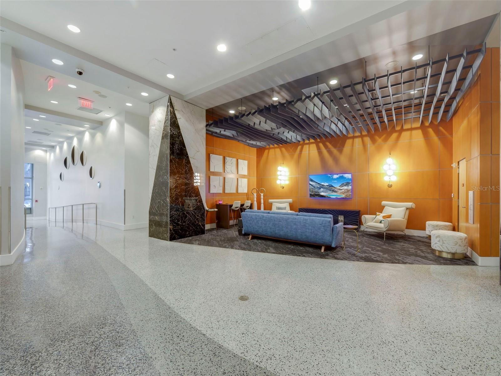 Image 35 of 50 For 155 Court Avenue 2716