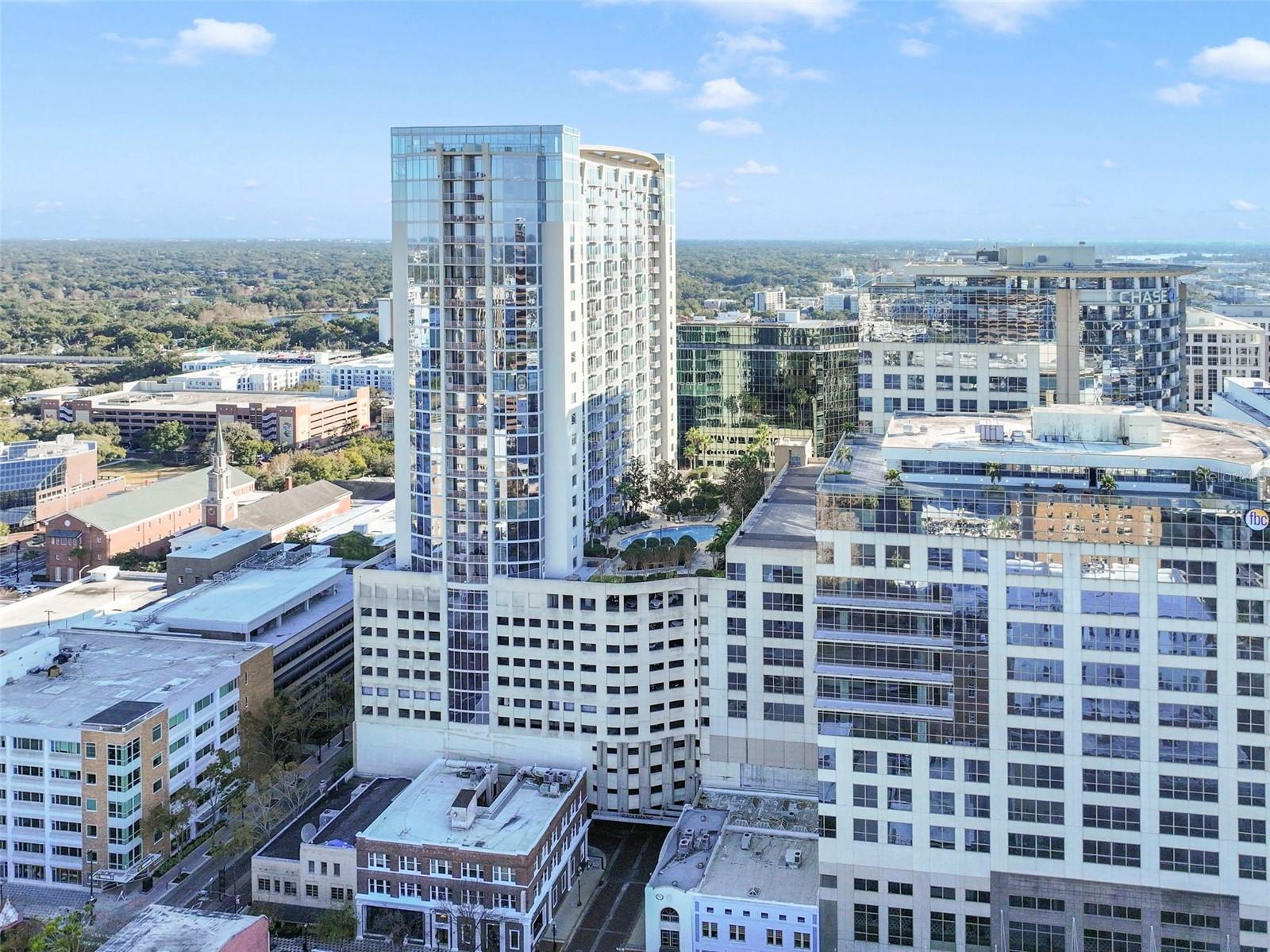 Image 43 of 50 For 155 Court Avenue 2716