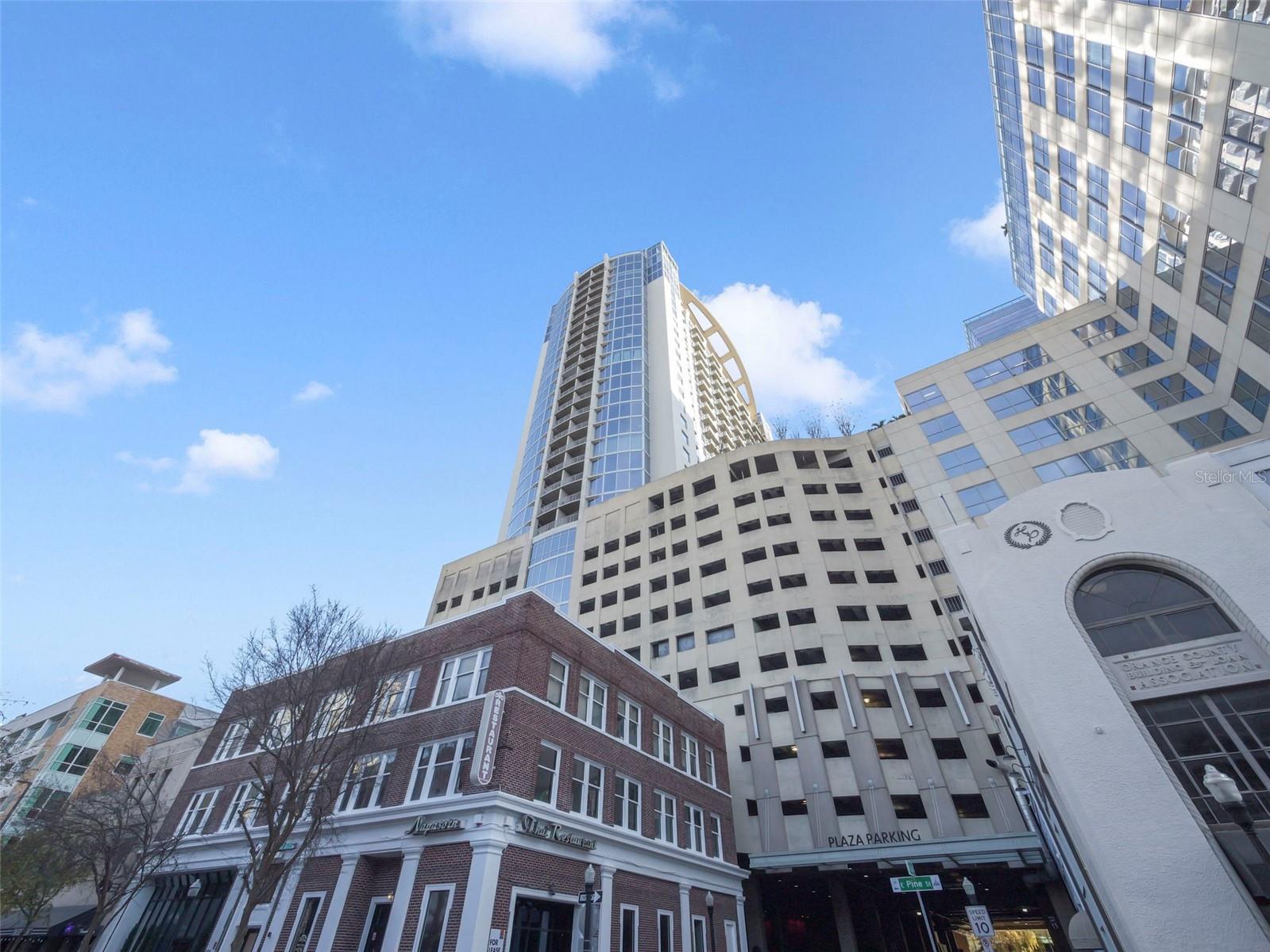 Image 49 of 50 For 155 Court Avenue 2716