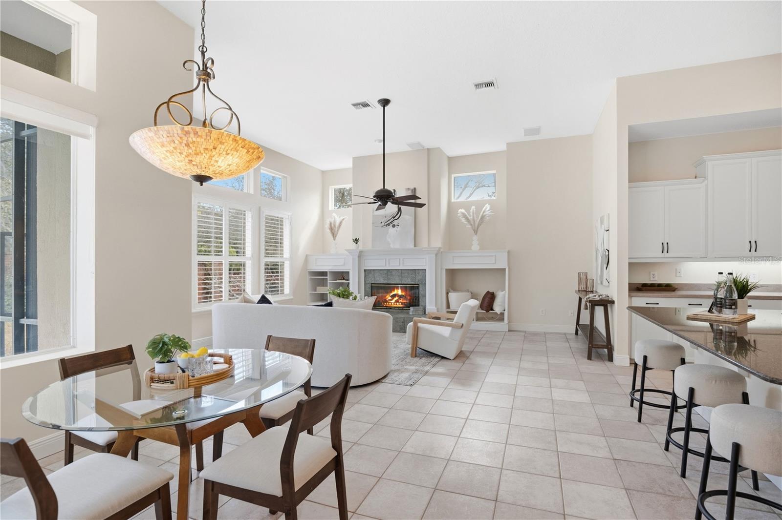 Image 18 of 59 For 984 Brightwater Circle