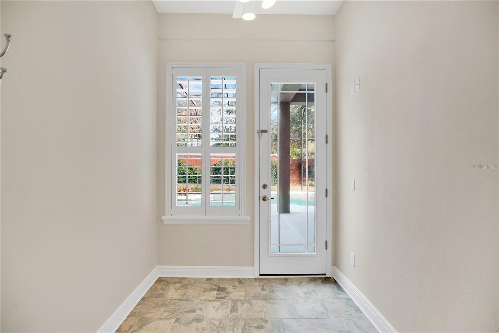 Image 31 of 59 For 984 Brightwater Circle