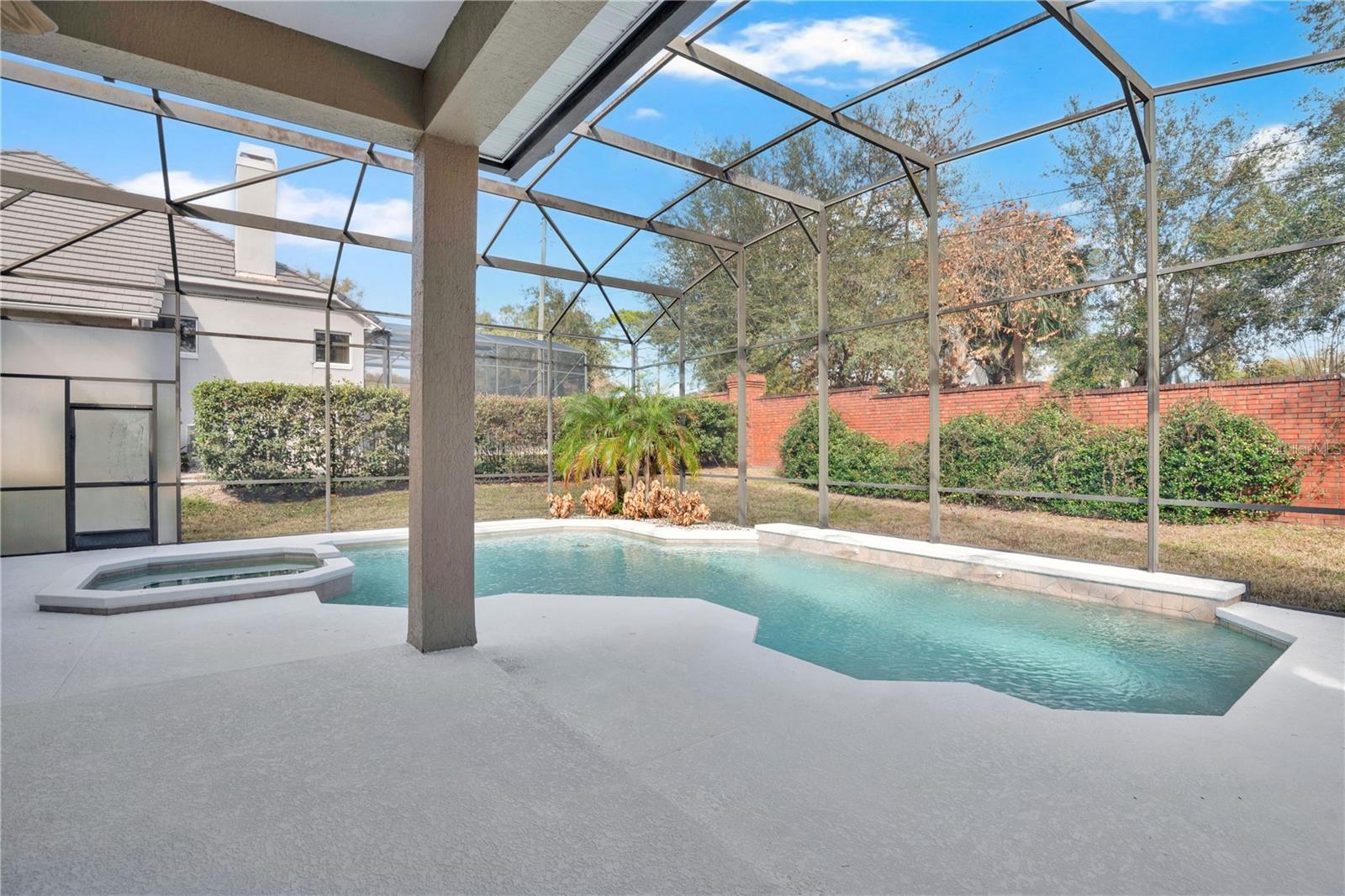 Image 41 of 59 For 984 Brightwater Circle