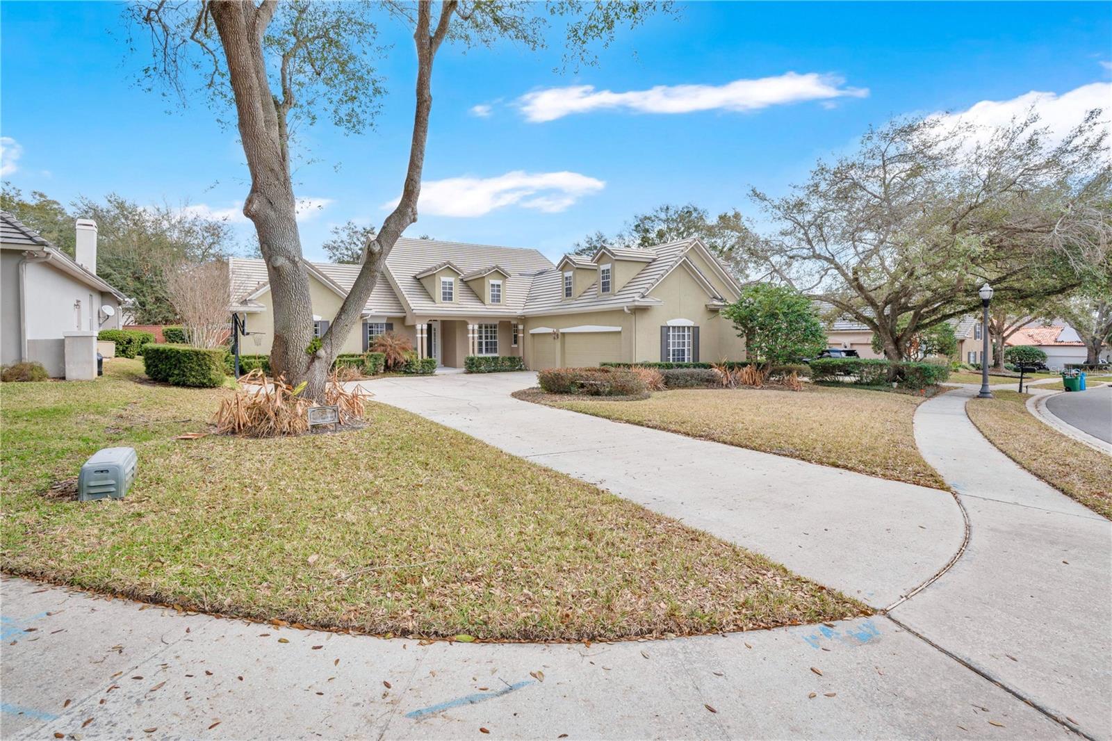 Image 5 of 59 For 984 Brightwater Circle