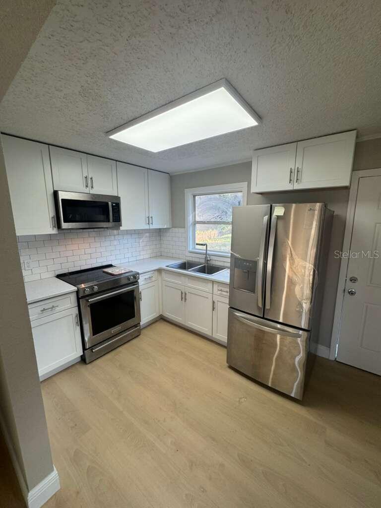 Image 24 of 26 For 4910 Huppel Avenue