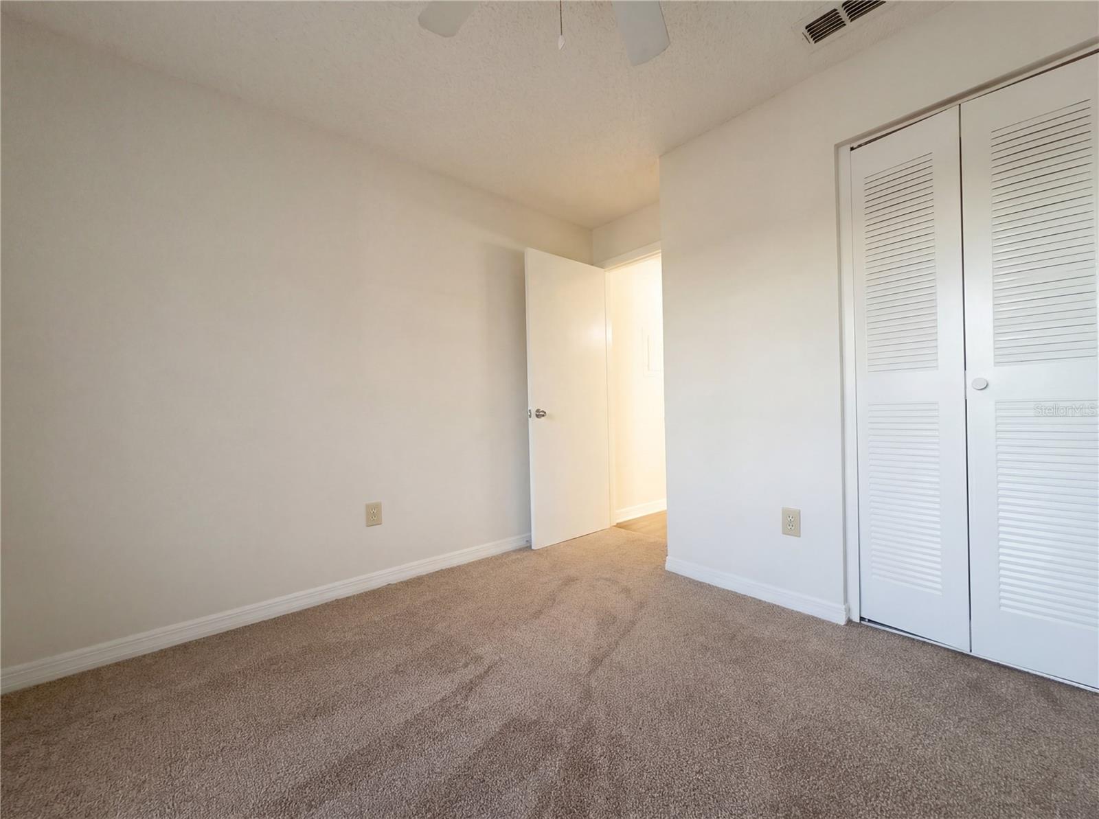 Image 4 of 21 For 1703 Oak Branch Court