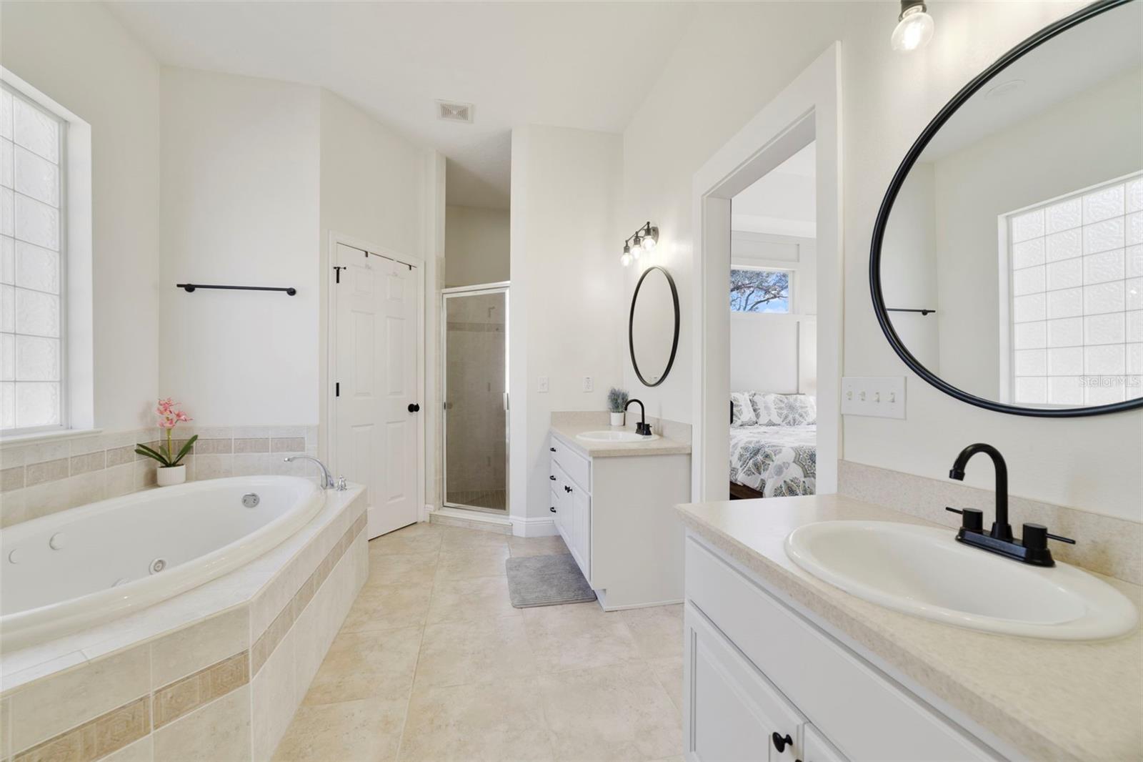 Image 13 of 29 For 1401 Hidden Oaks Bend