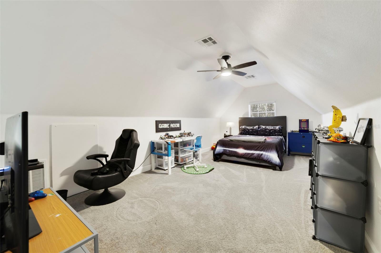 Image 21 of 29 For 1401 Hidden Oaks Bend