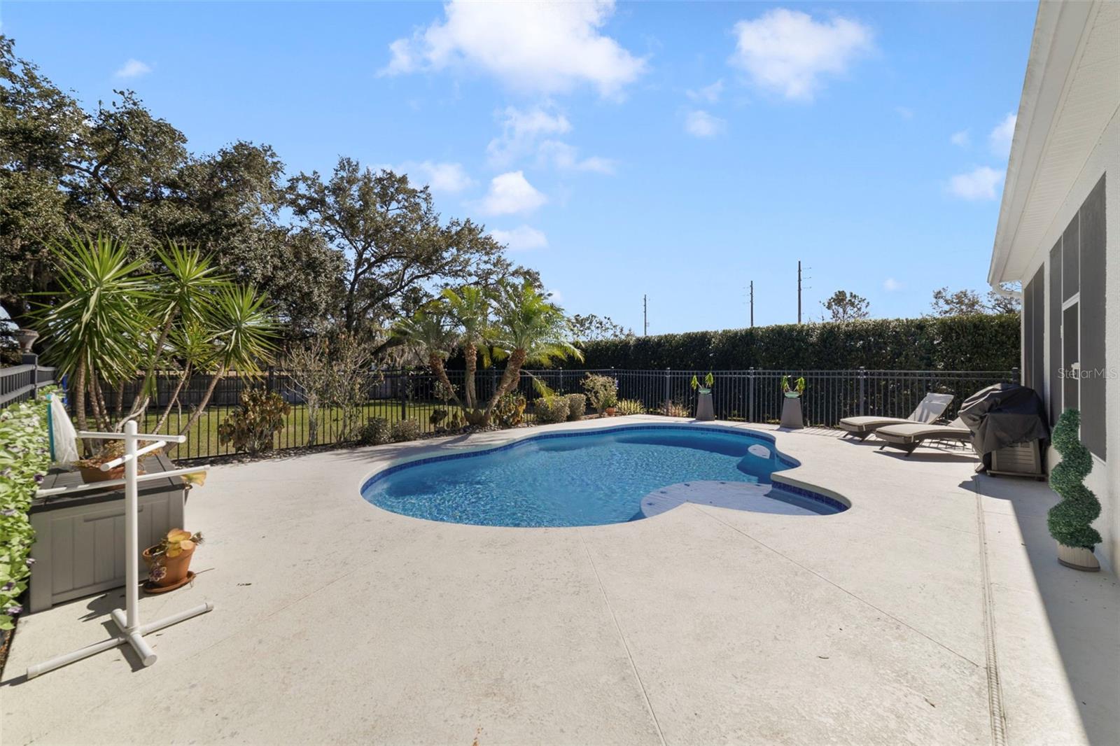 Image 24 of 29 For 1401 Hidden Oaks Bend