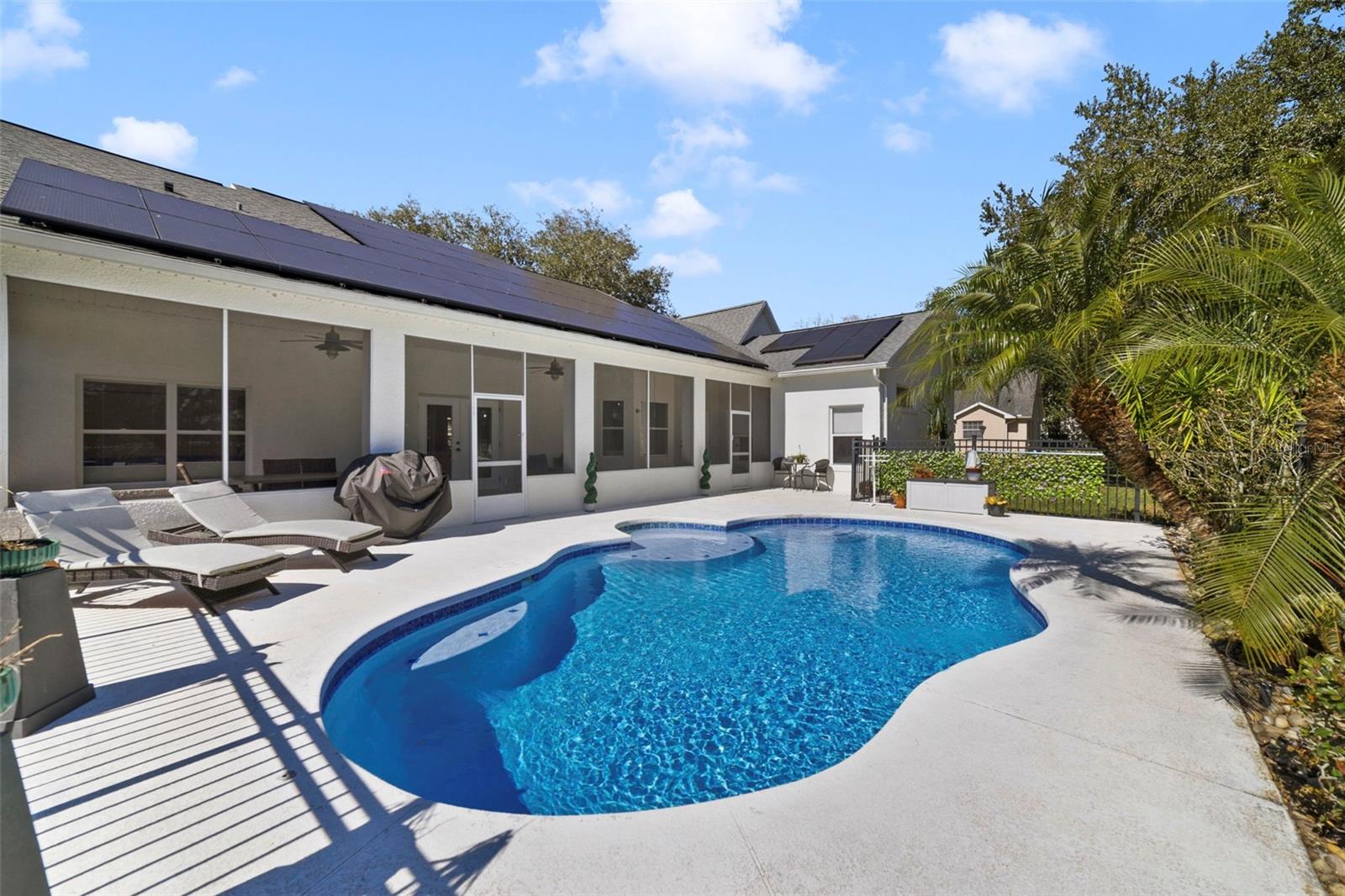 Image 3 of 29 For 1401 Hidden Oaks Bend