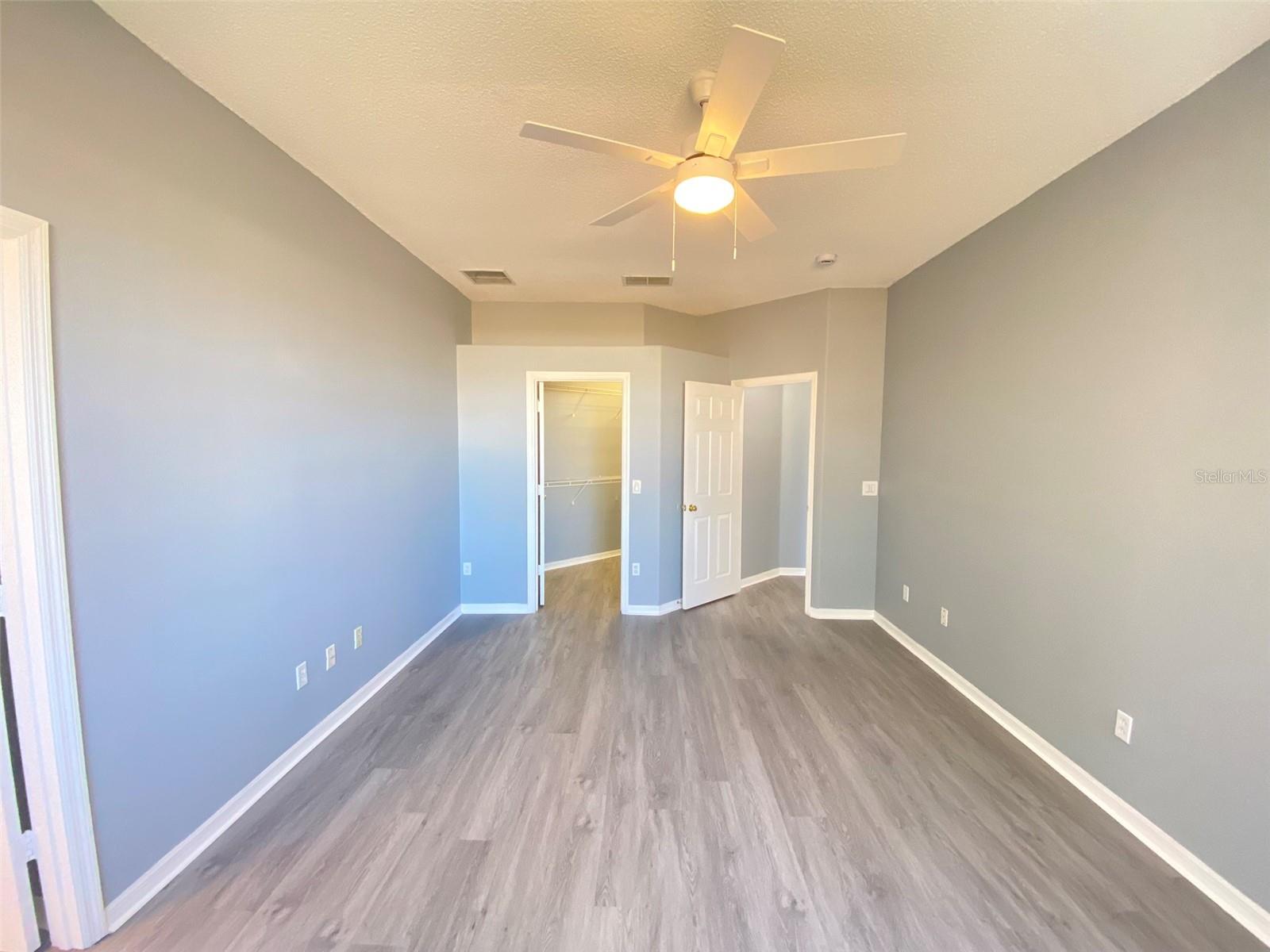 Image 12 of 39 For 13431 Meadow Bay Loop