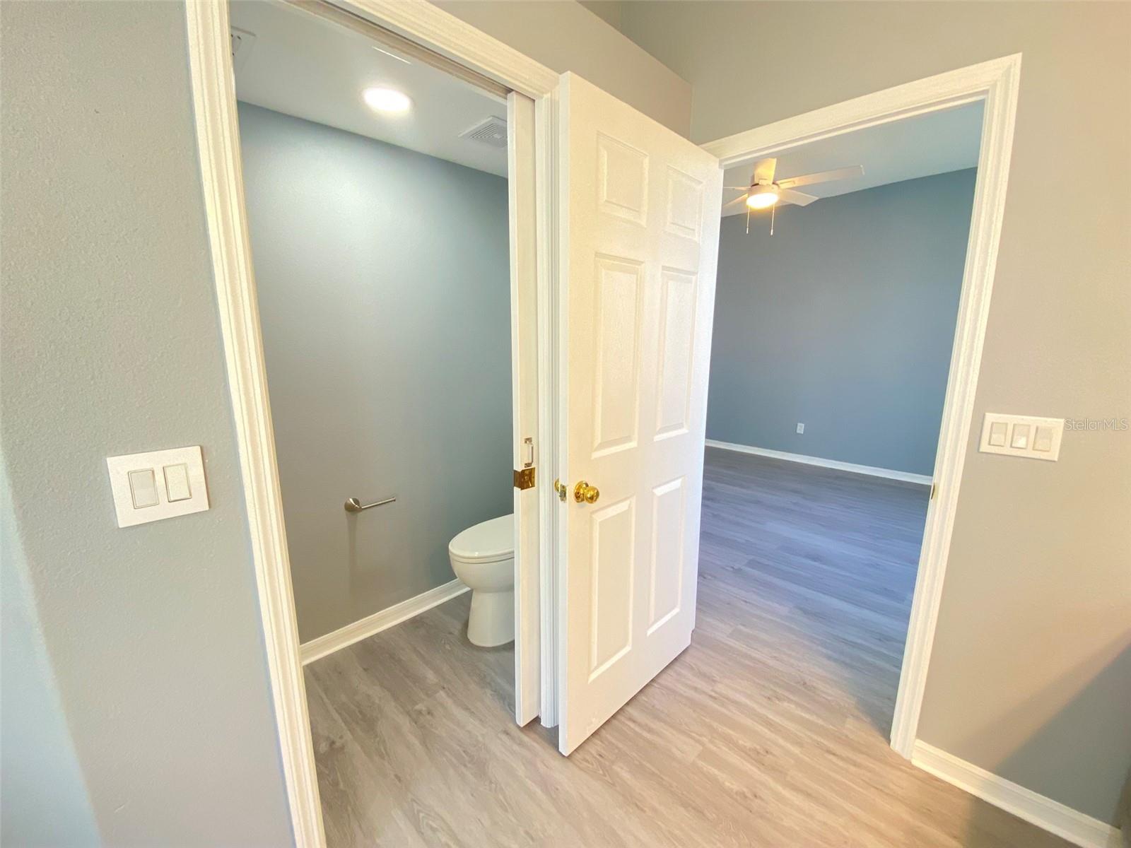 Image 19 of 39 For 13431 Meadow Bay Loop