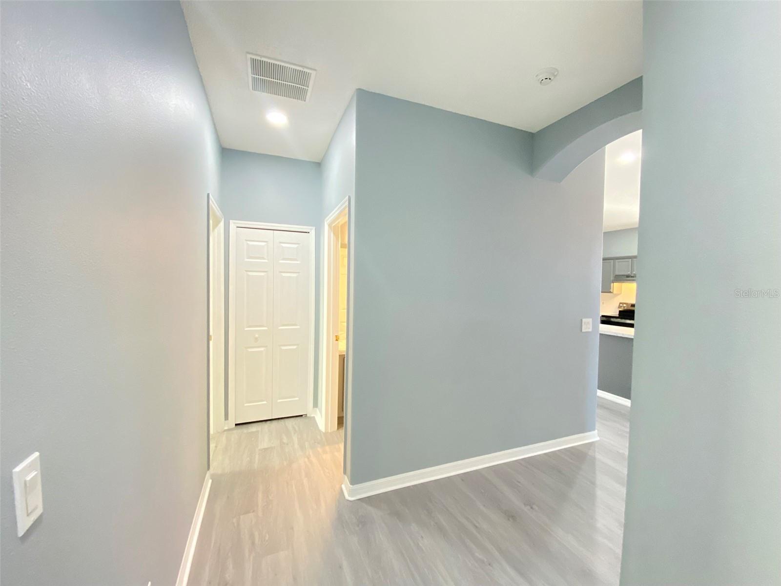 Image 23 of 39 For 13431 Meadow Bay Loop