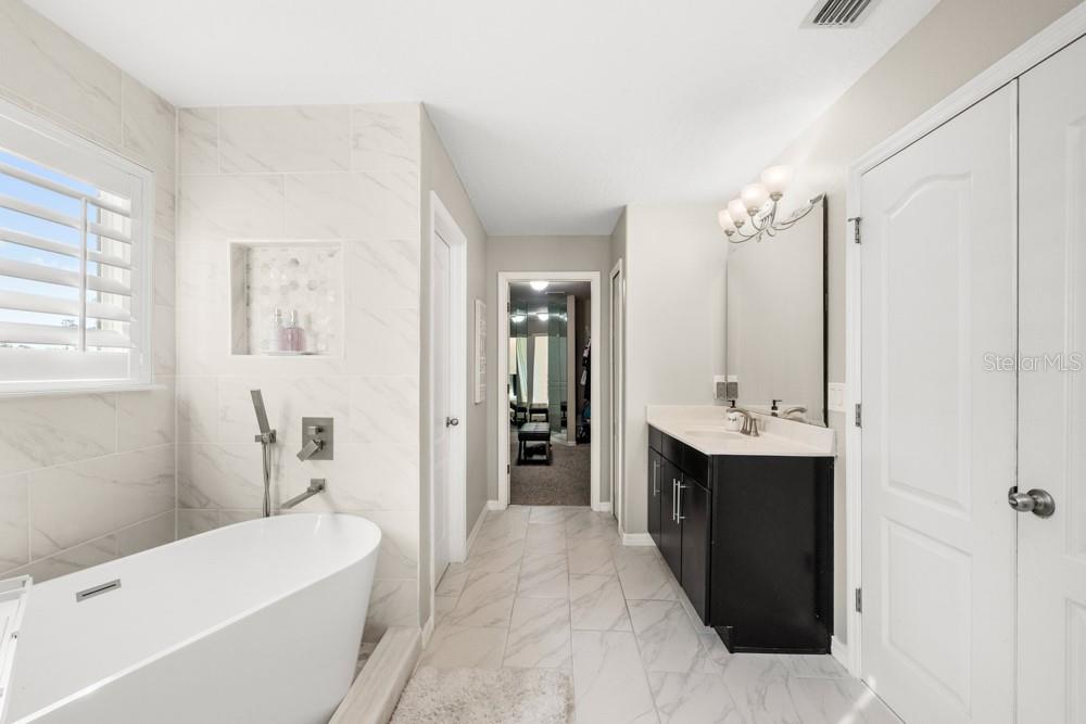 Image 43 of 70 For 706 Fringe Tree Court