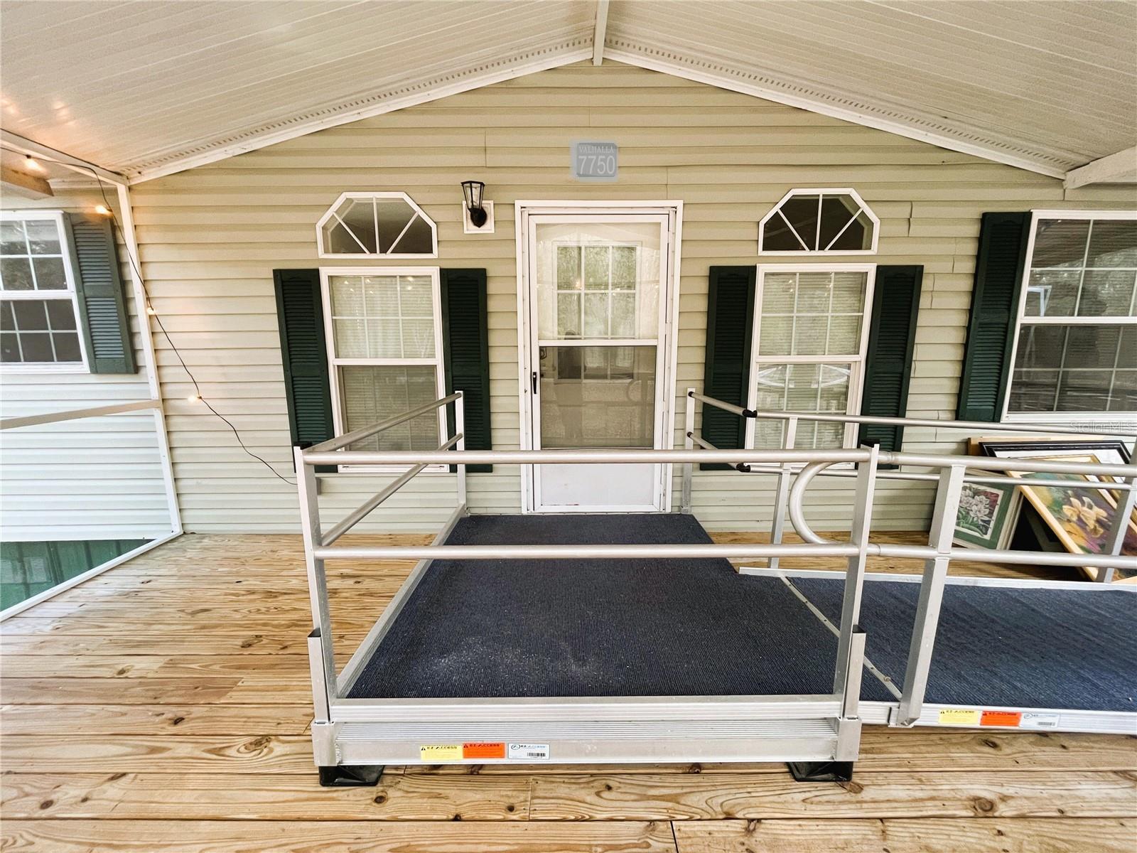 Image 8 of 41 For 7750 156th Terrace