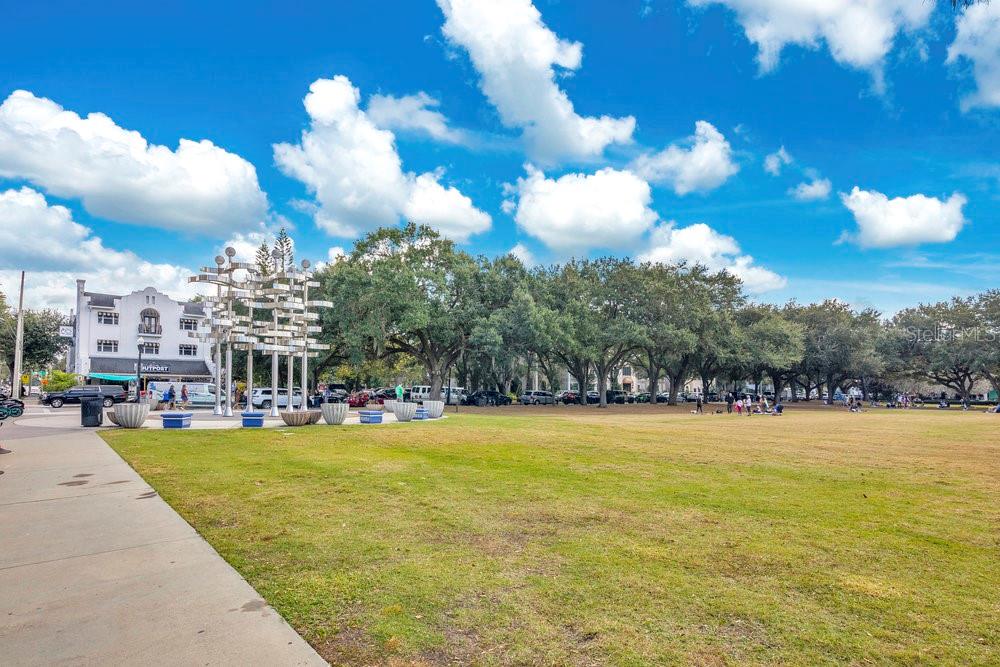 Image 31 of 41 For 1008 Robinson