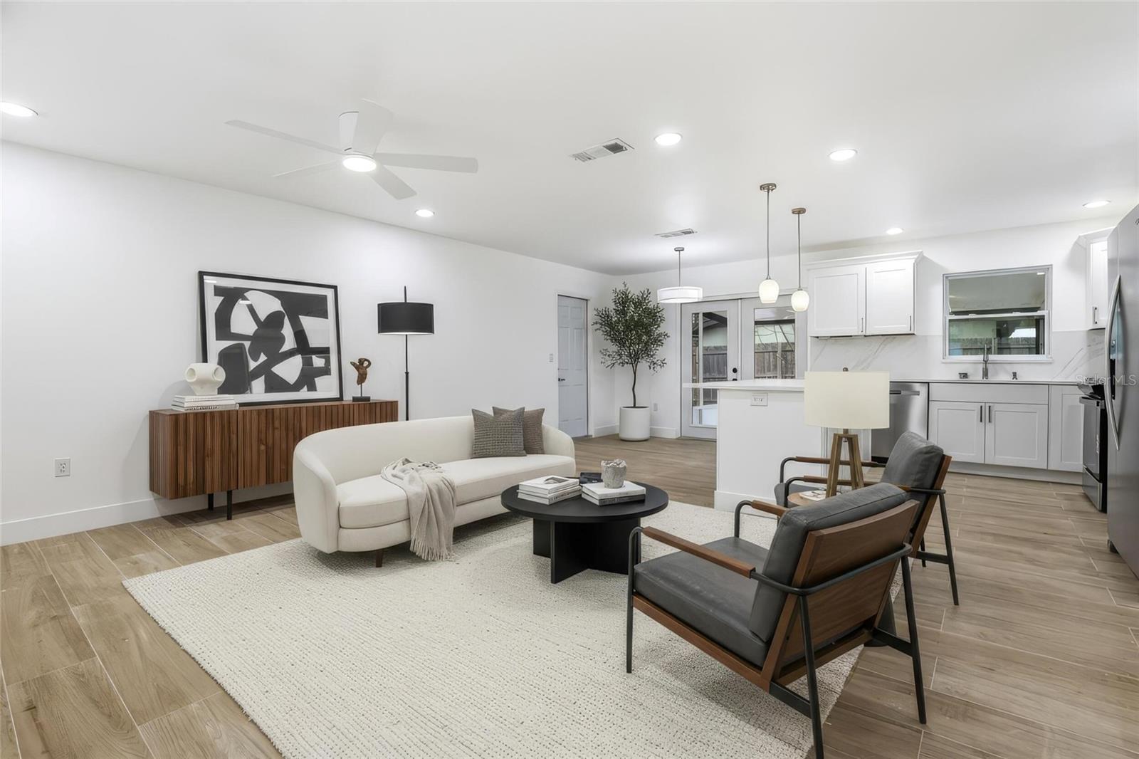 Image 4 of 22 For 3984 Calvin Lane