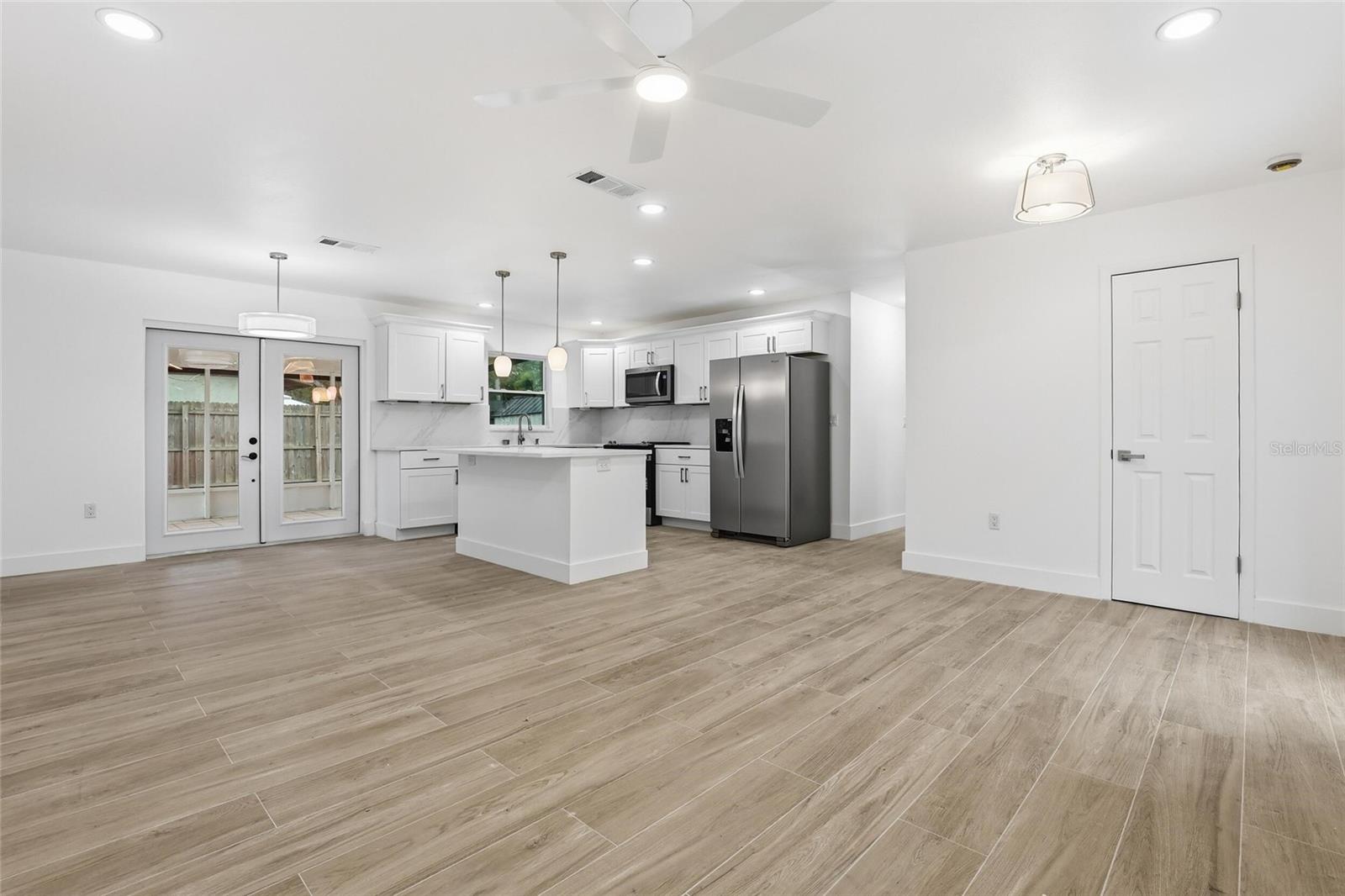 Image 5 of 22 For 3984 Calvin Lane