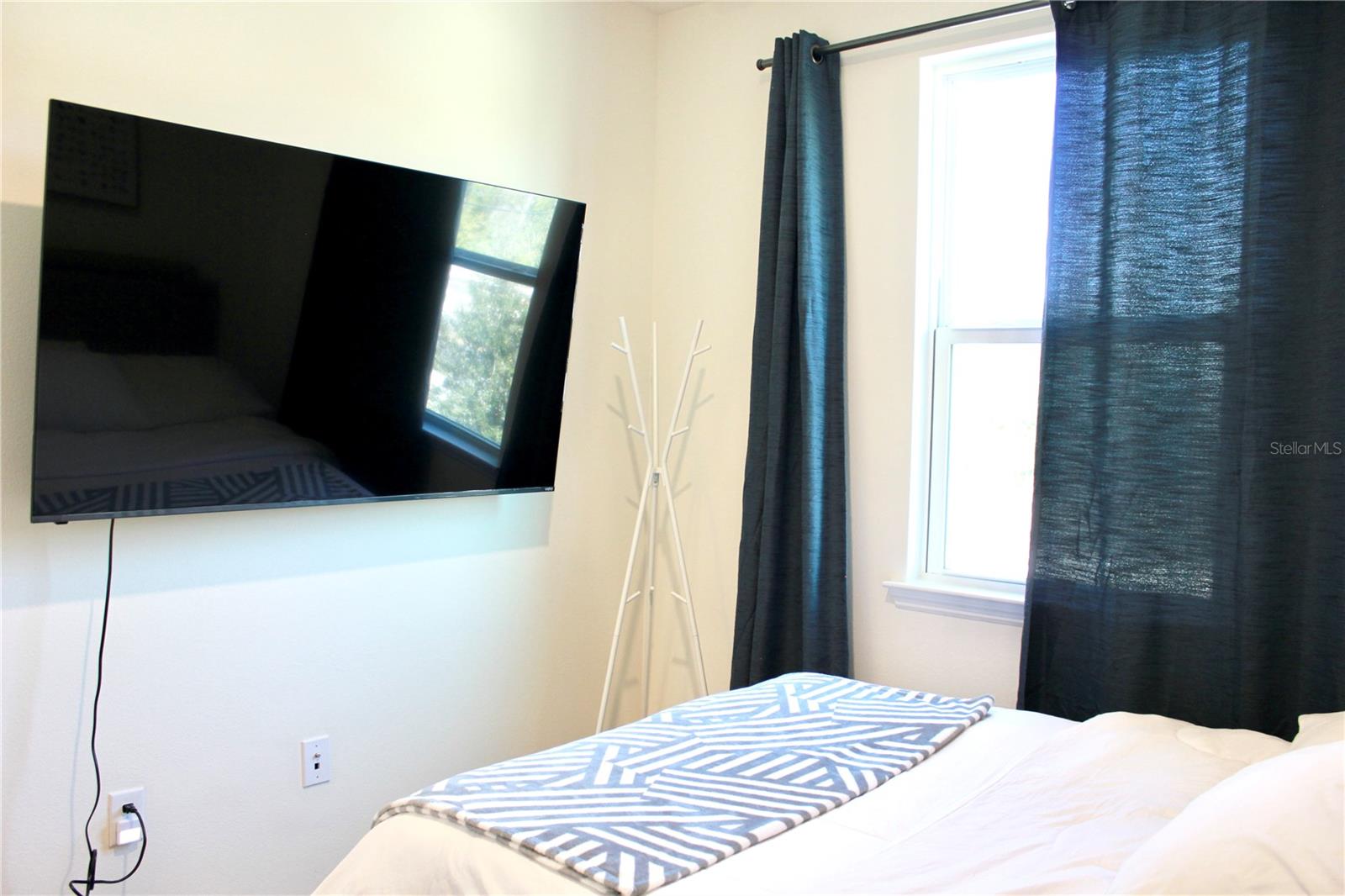 Image 36 of 54 For 4461 Small Creek Road