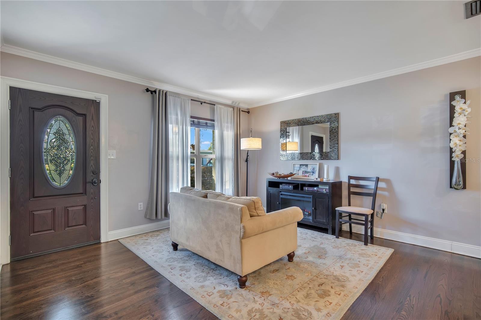 Image 12 of 45 For 419 Page Street