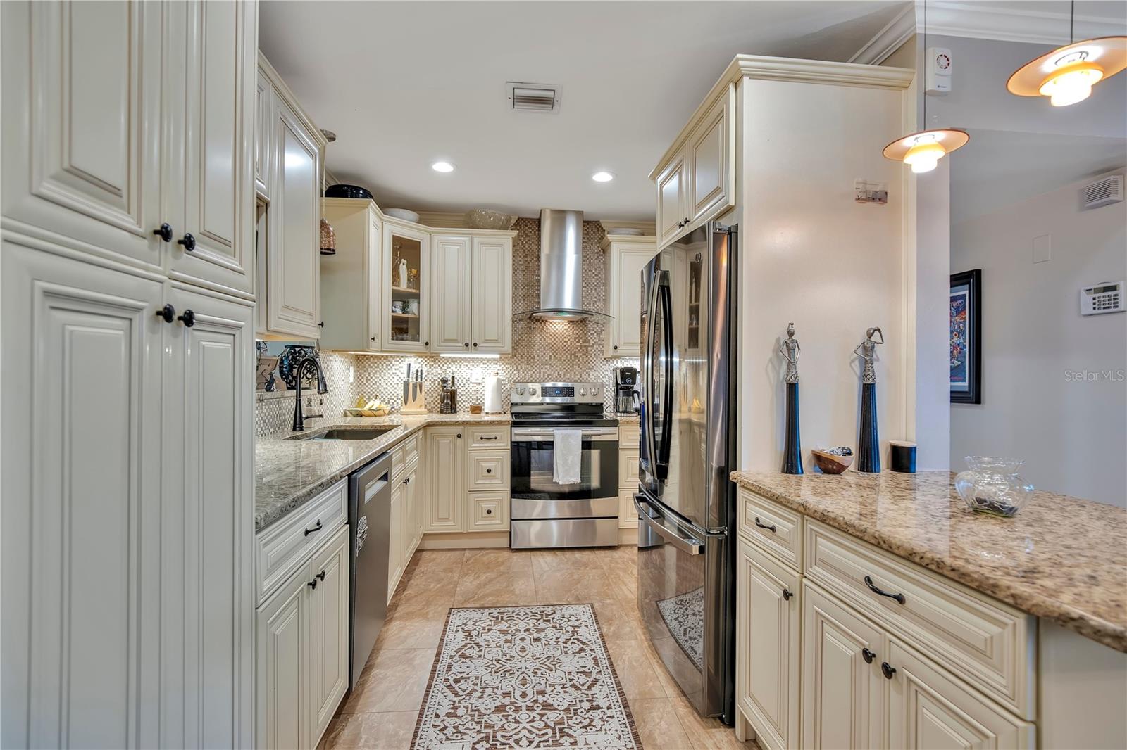 Image 15 of 45 For 419 Page Street