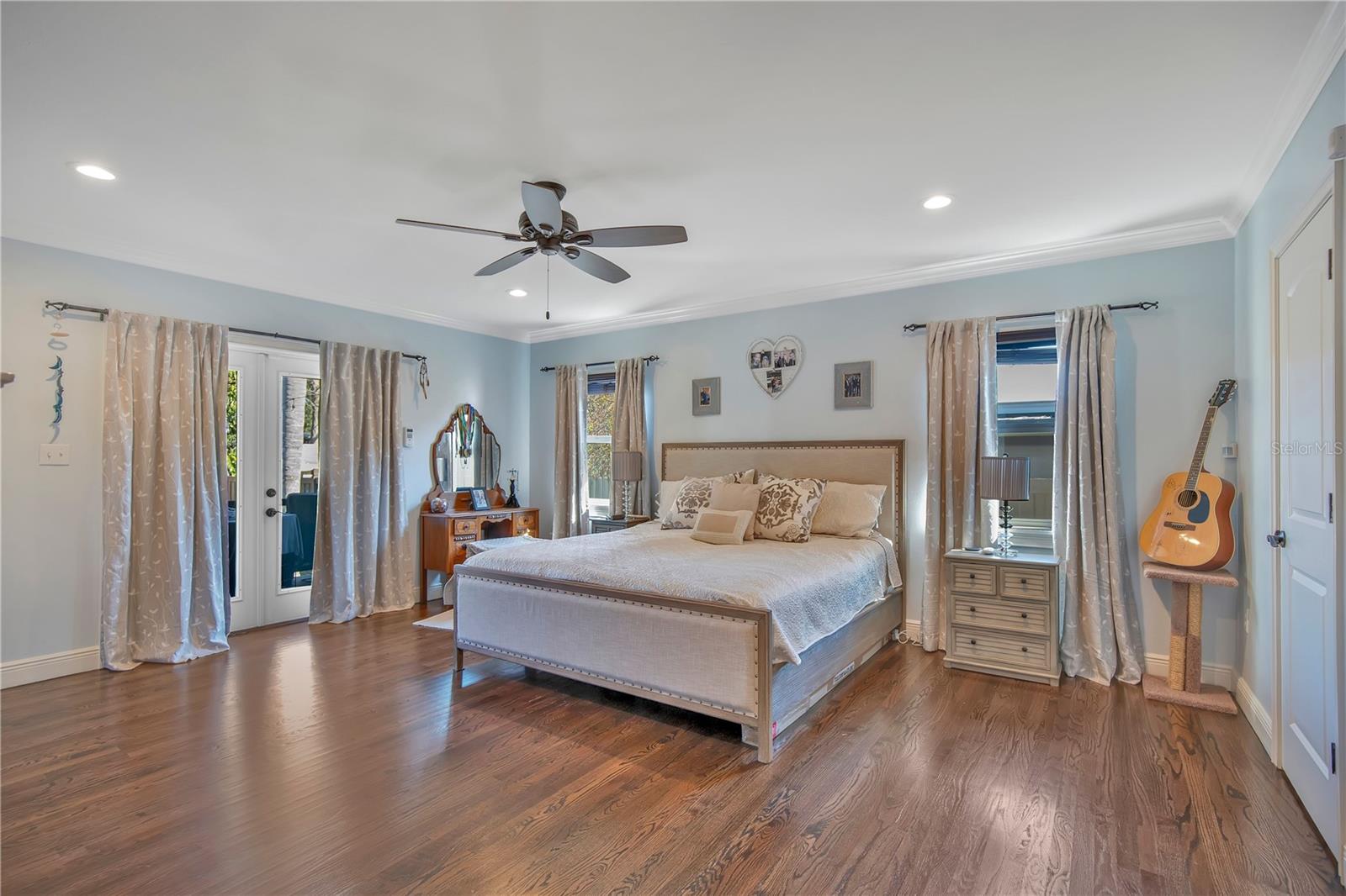 Image 21 of 45 For 419 Page Street