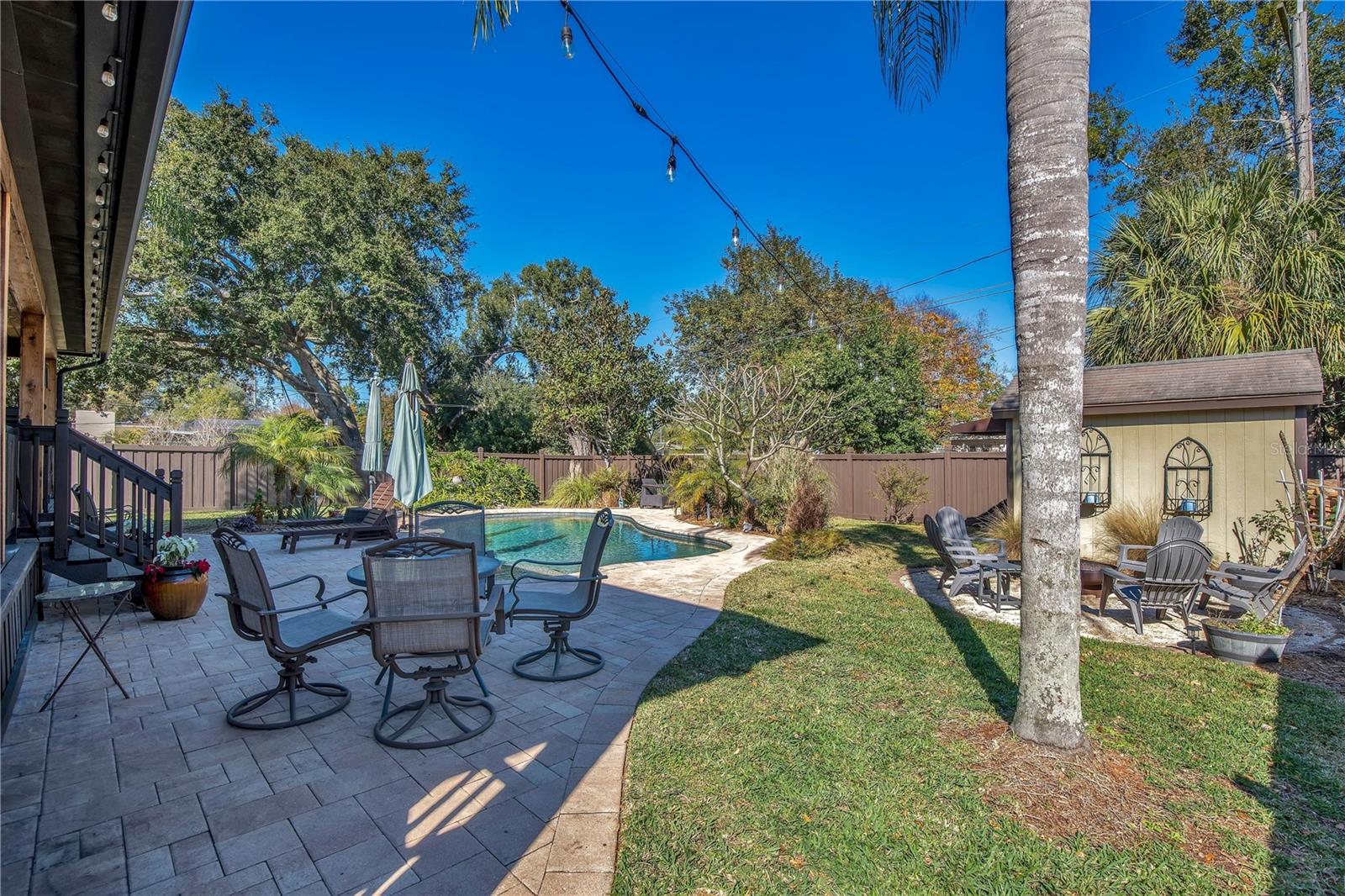 Image 32 of 45 For 419 Page Street