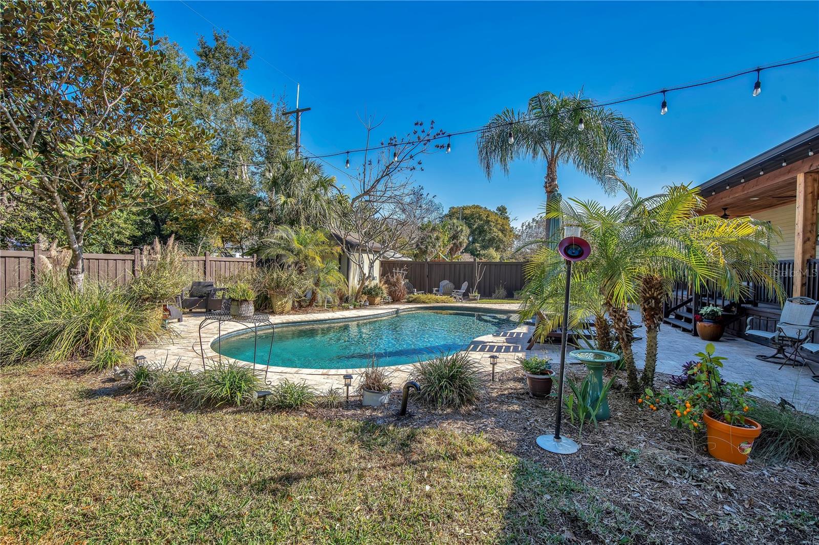 Image 34 of 45 For 419 Page Street