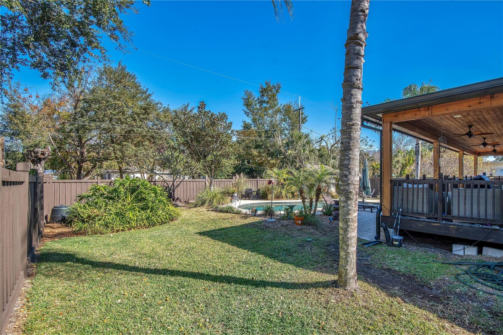 Image 35 of 45 For 419 Page Street