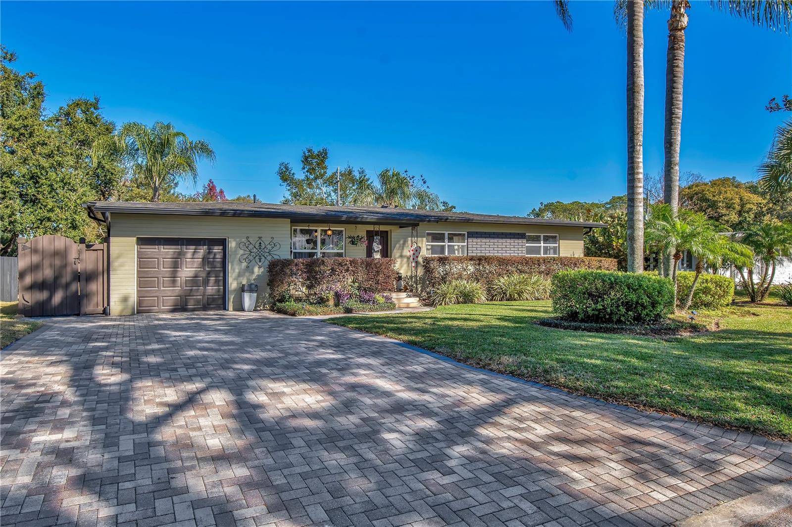 Image 4 of 45 For 419 Page Street