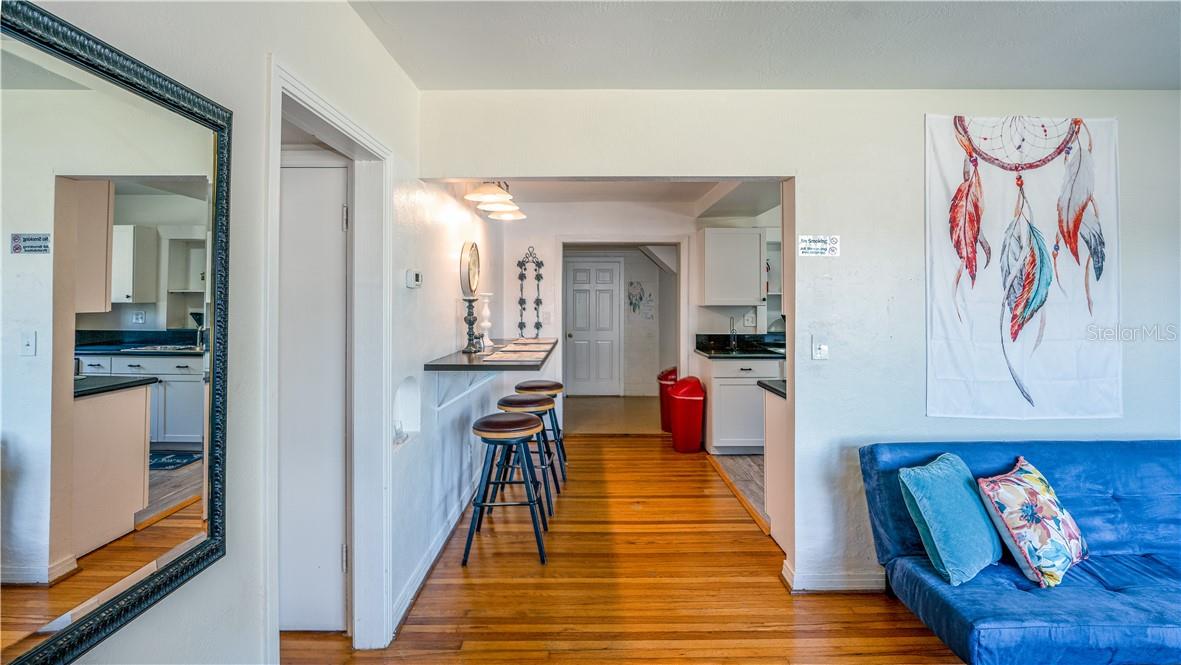 Image 3 of 20 For 2014 Newman Street